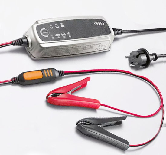 Original Audi Batterieladegerät und Lade- und erhaltungsgerät für Europa 420093050C Original Audi Batterieladegerät und Lade- und erhaltungsgerät für Europa 420093050C