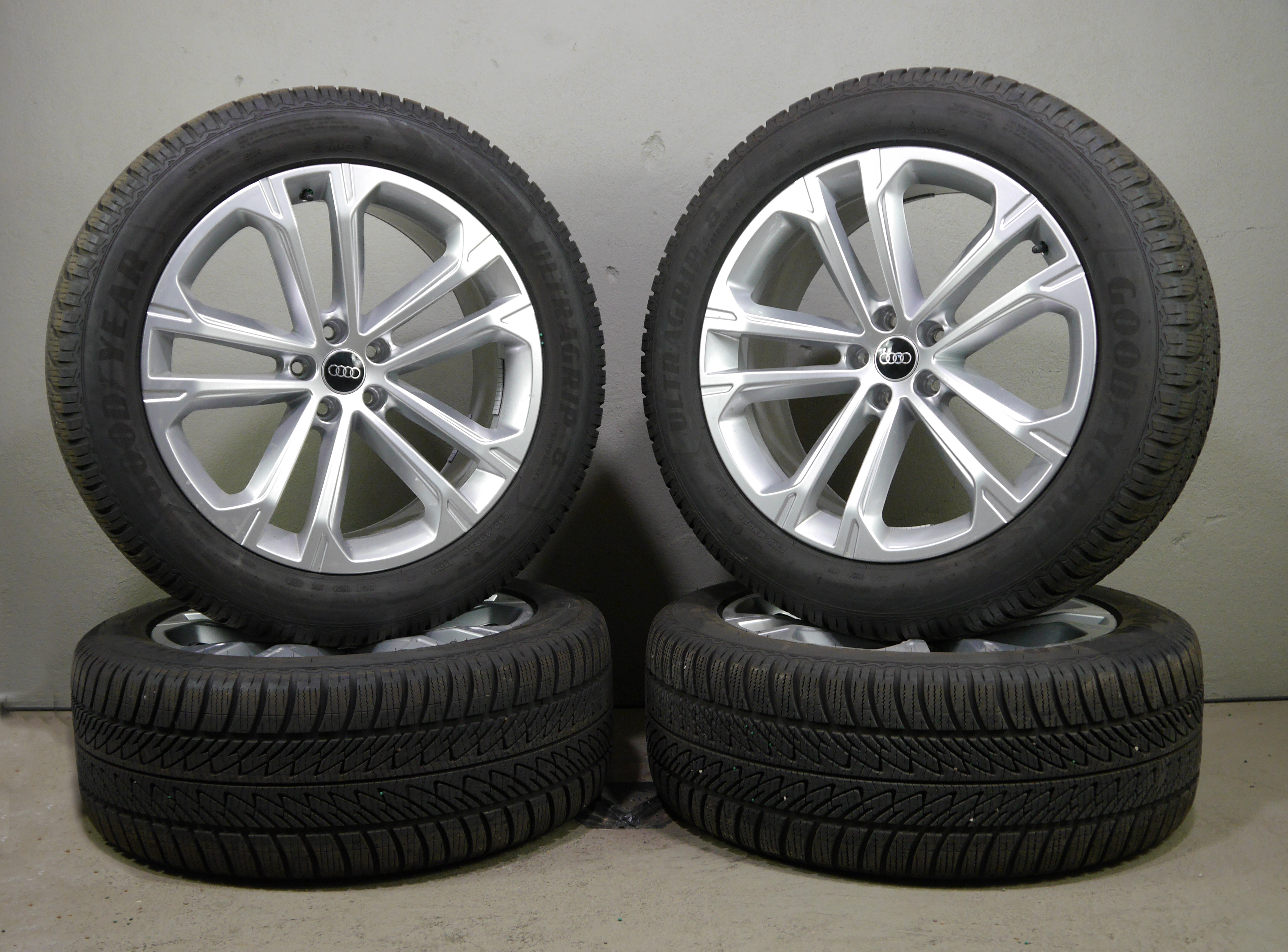 Audi SQ7 Aluradsatz – Winter 285/45 R20 112V (AO) – 4M0601025DT