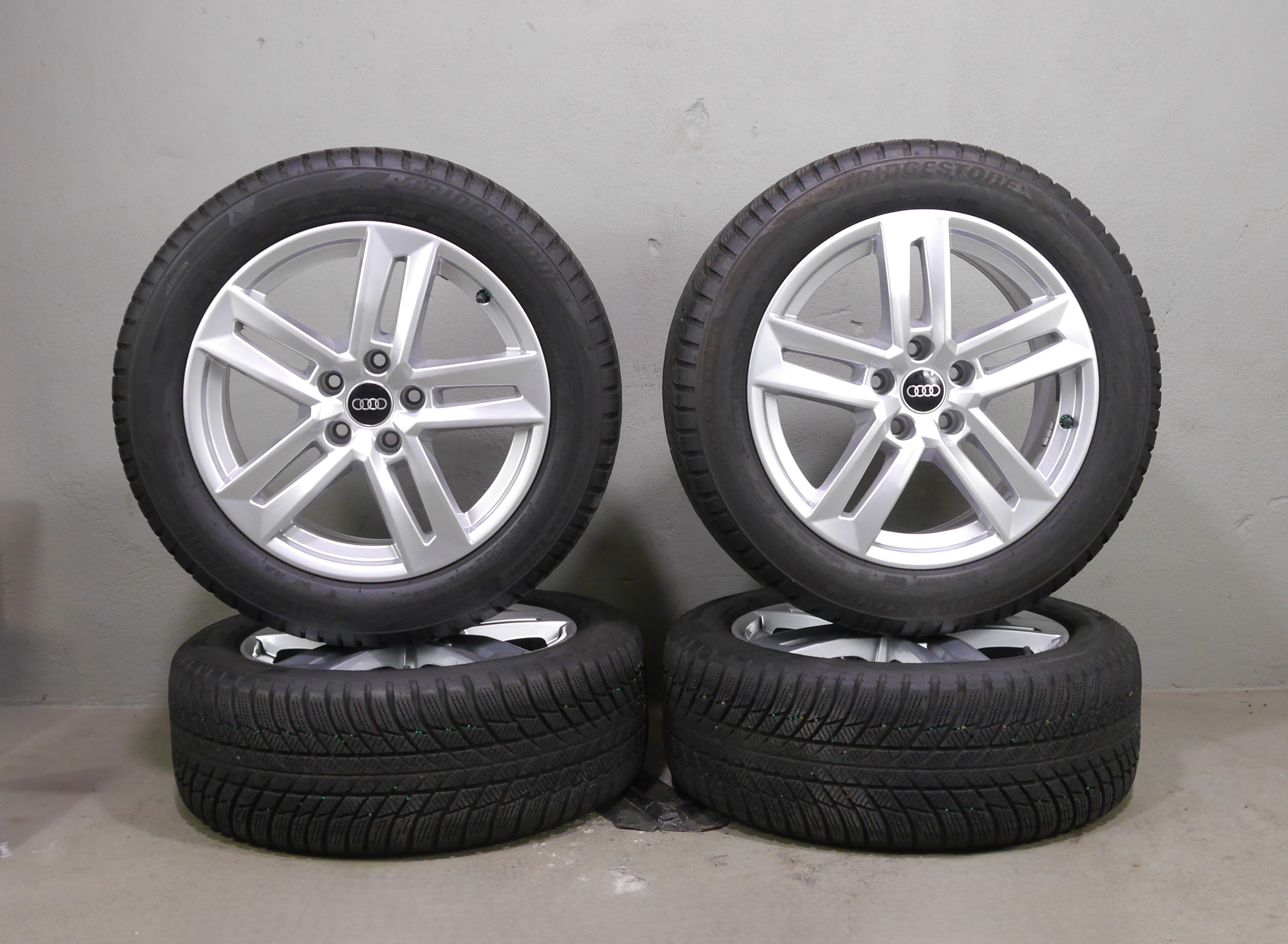 Audi A4 Limousine Aluradsatz – Winter 225/50 R17 98H (AO) – 8W0601025P