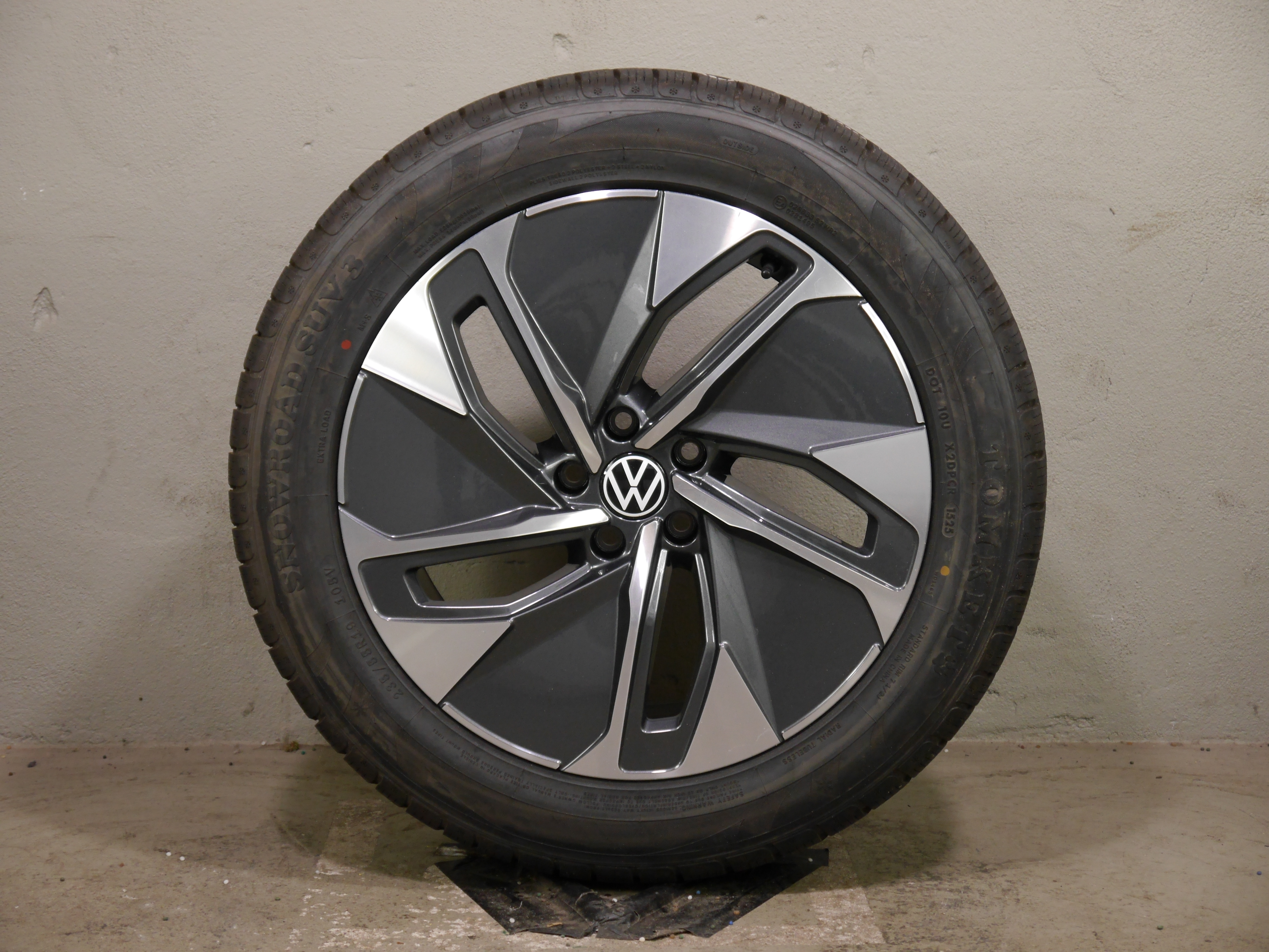 VW ID.4  ID.5 Aluradsatz – Winter 235/55 R19 101T 255/50/19 - 11A601025M