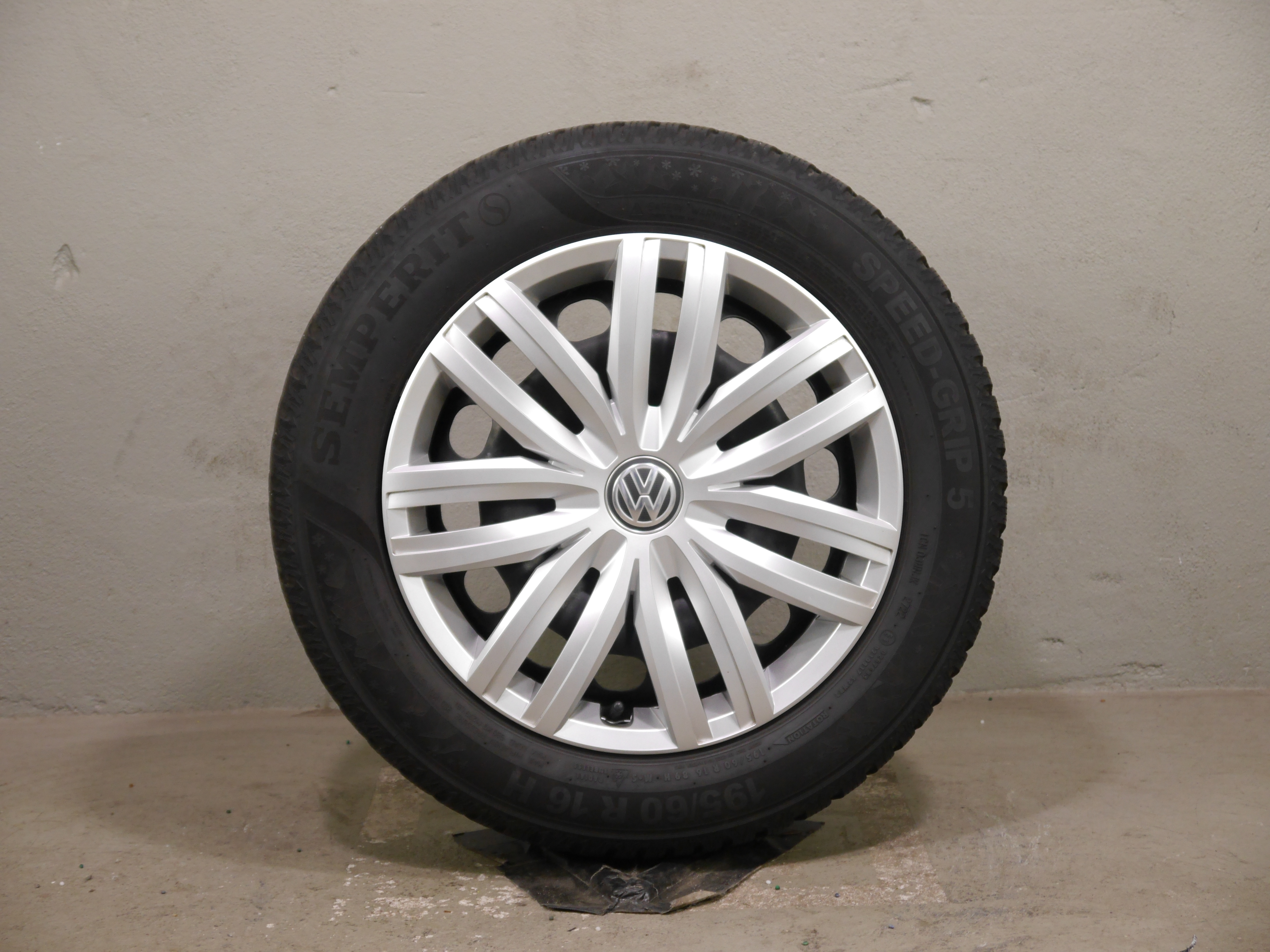 VW Taigo Stahlradsatz – Winter 195/60 R16 89H (AO) – 2Q0601027H/AE
