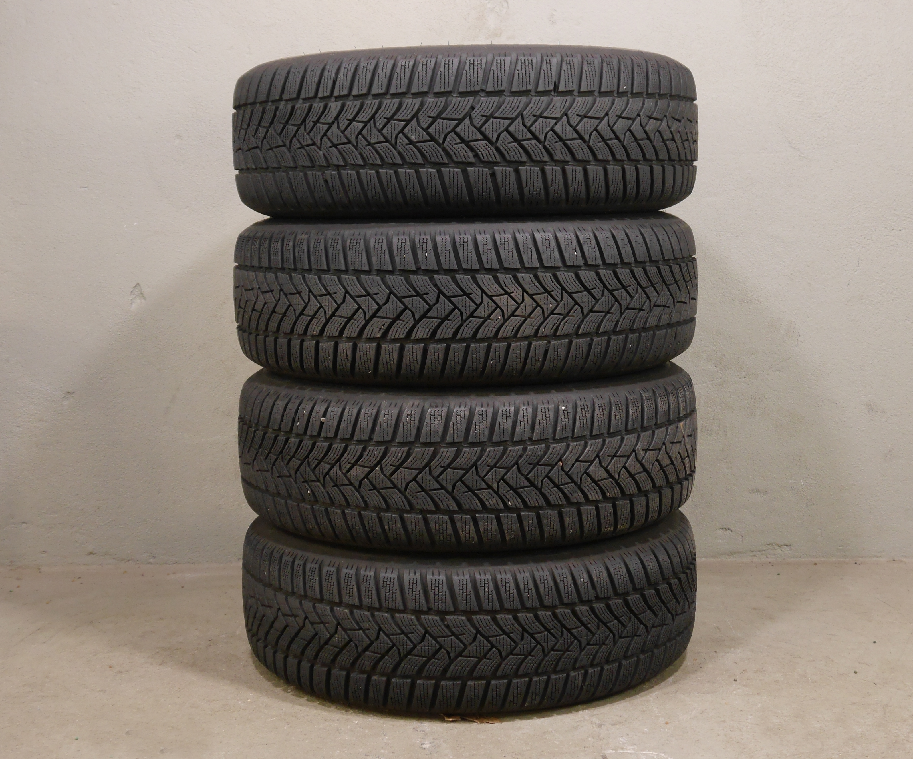 ŠKODA Karoq Stahlradsatz – Winter  215/60/R16 95H – 5Q0601027CK