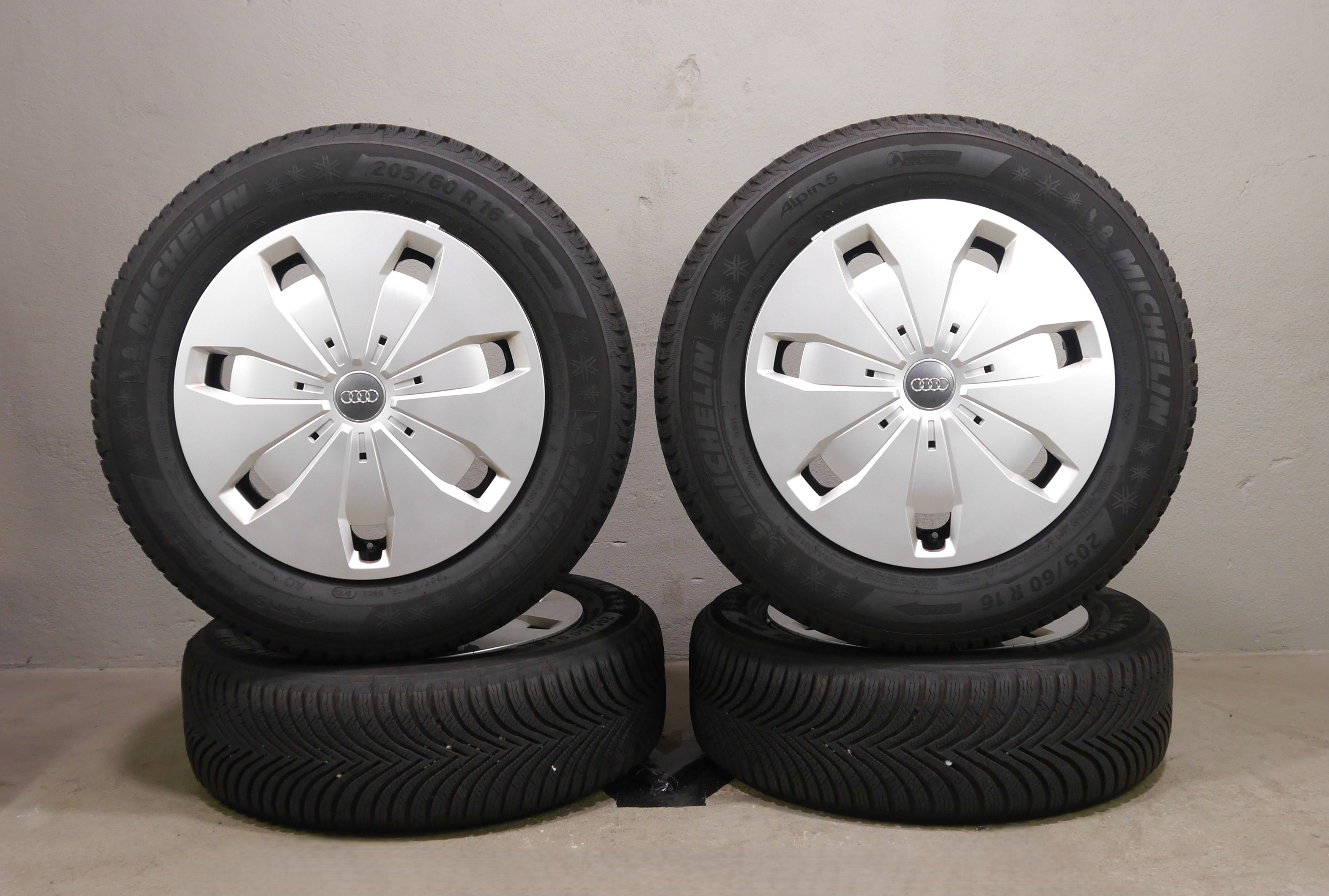 Audi Q2 Stahlradsatz – Winter 205/60 R16 92H (AO) – 5Q0601027CJ