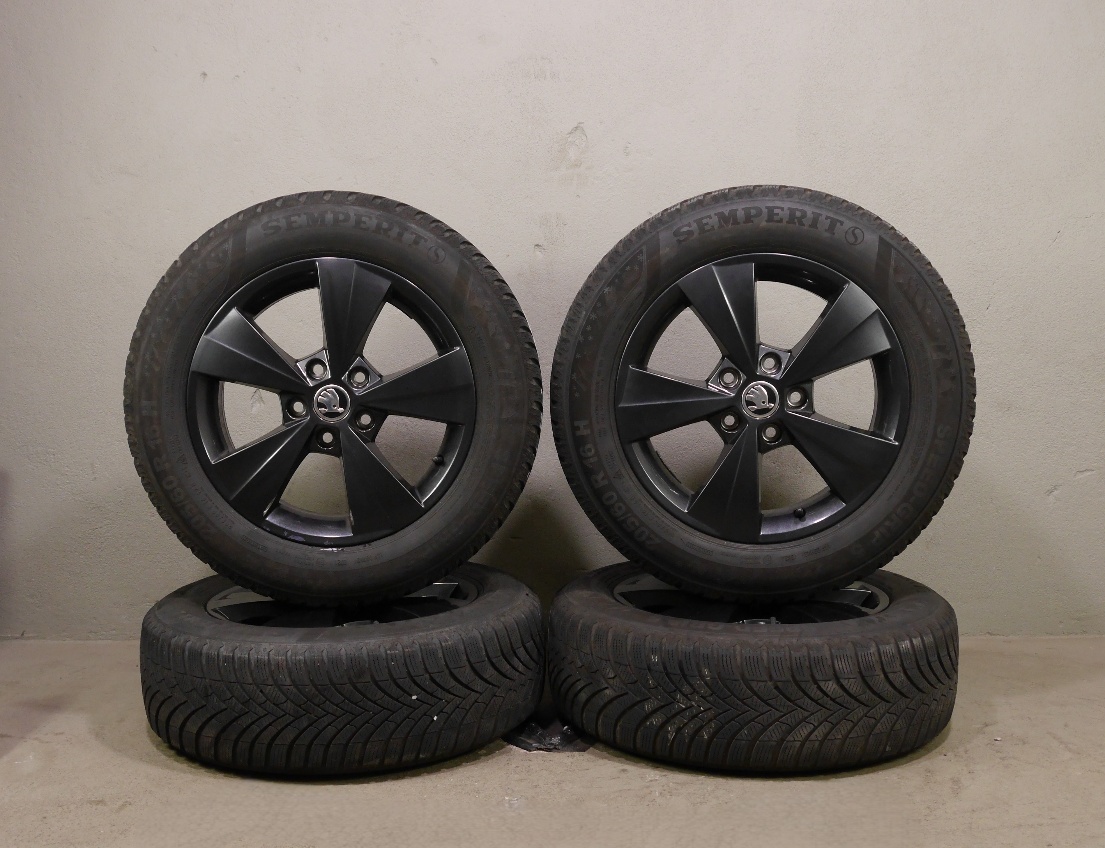 ŠKODA Octavia Aluradsatz – Winter 205/60R16 92H – 5E3601025AA