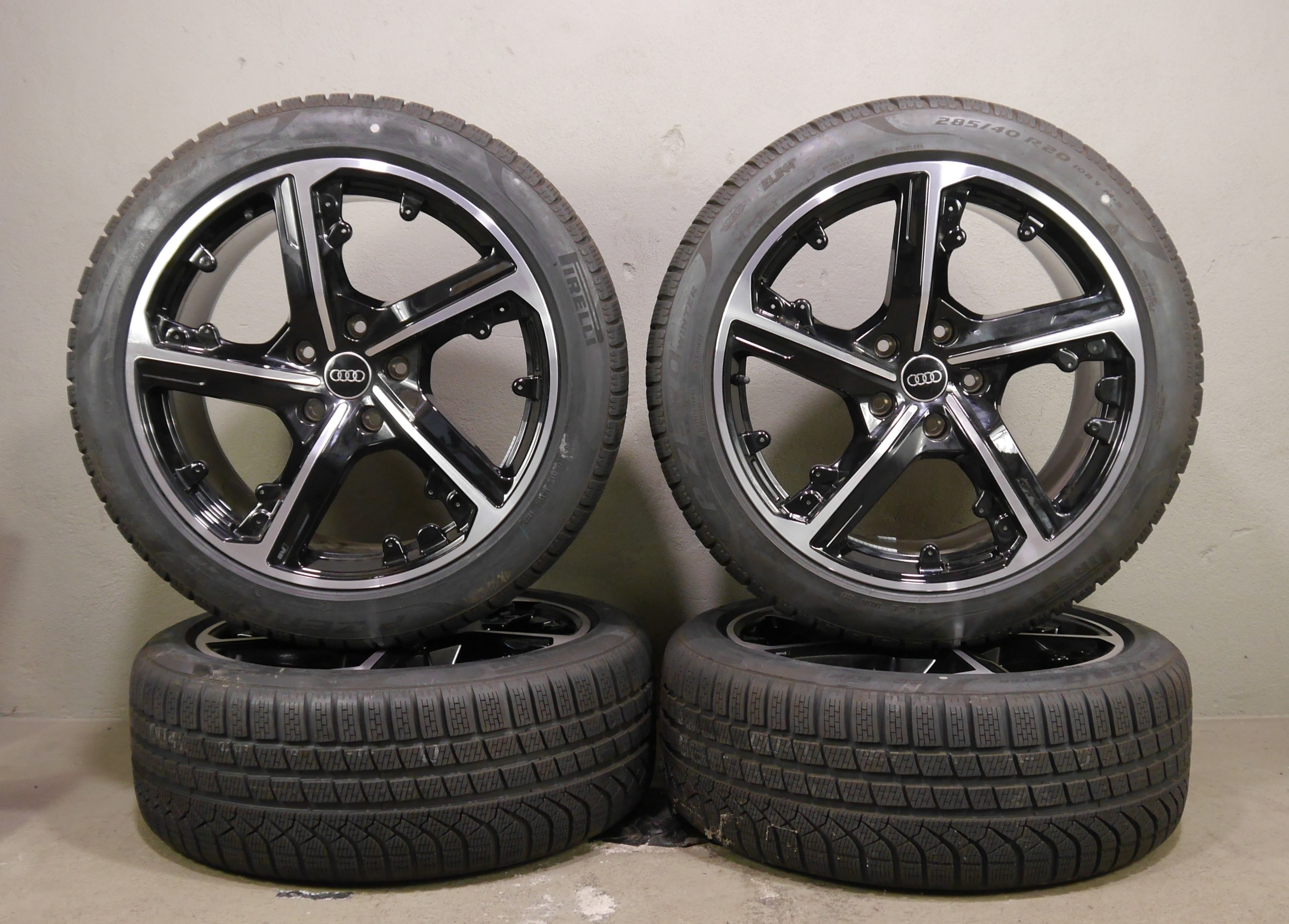 Audi RS e-tron GT Aluradsatz – Winter 245/45 R20 103V, 285/40 R20 108V (NF0,RDKS) 4J3601025A+B