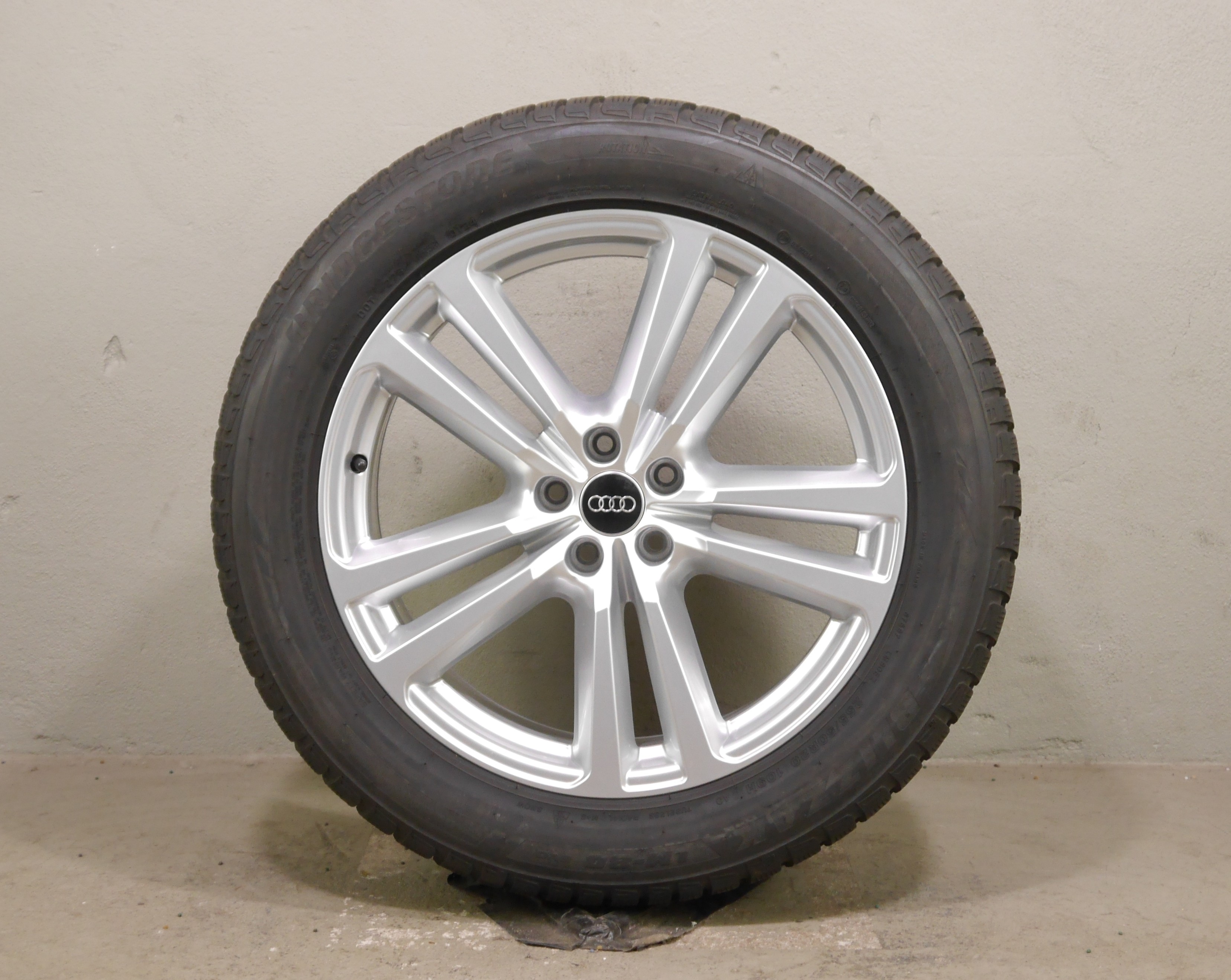Audi Q7 Aluradsatz – Winter 255/50 R20 109H (AO) – 4M0601025G