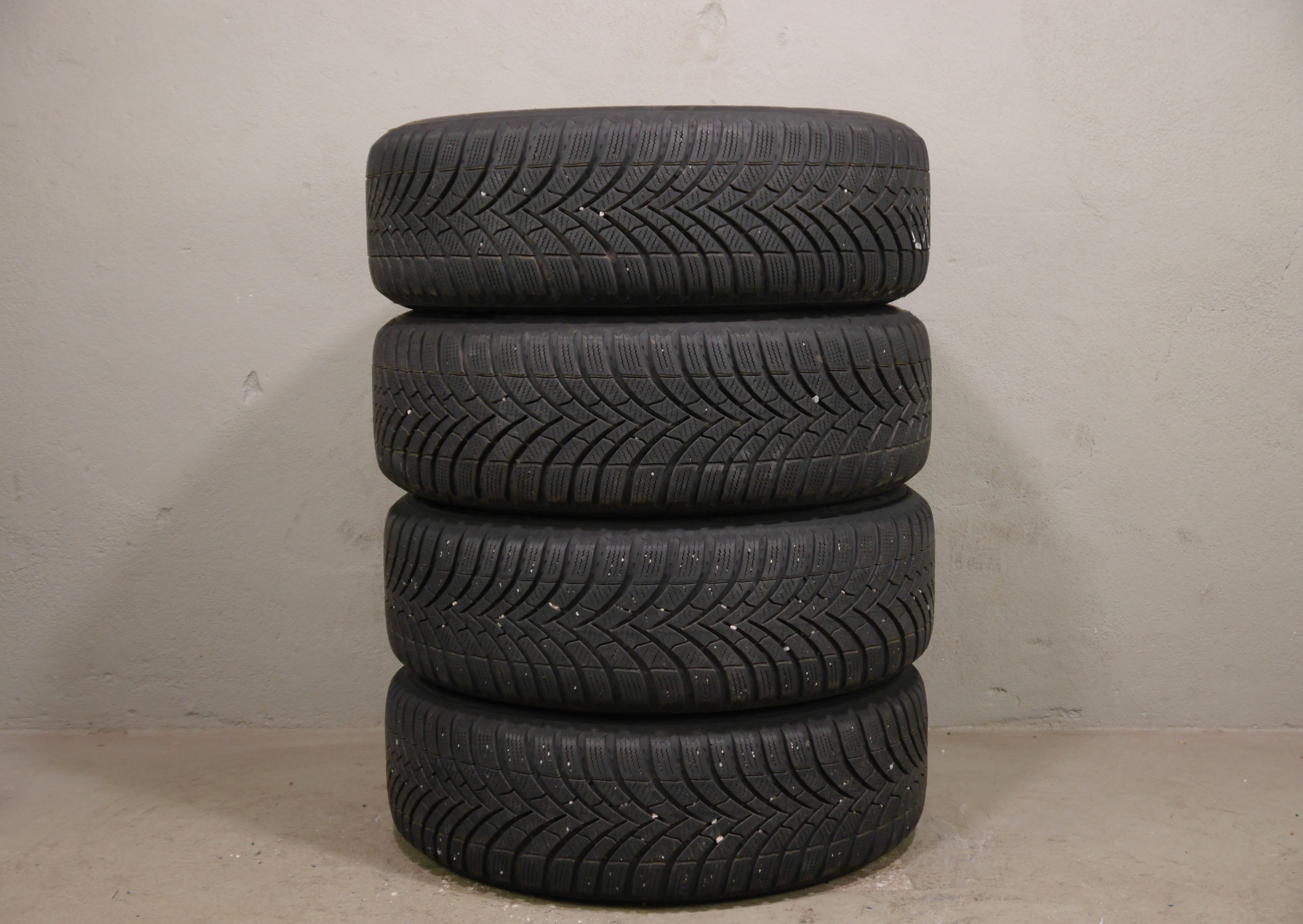 VW Taigo Stahlradsatz – Winter 195/60 R16 89H (AO) – 2Q0601027H/AE