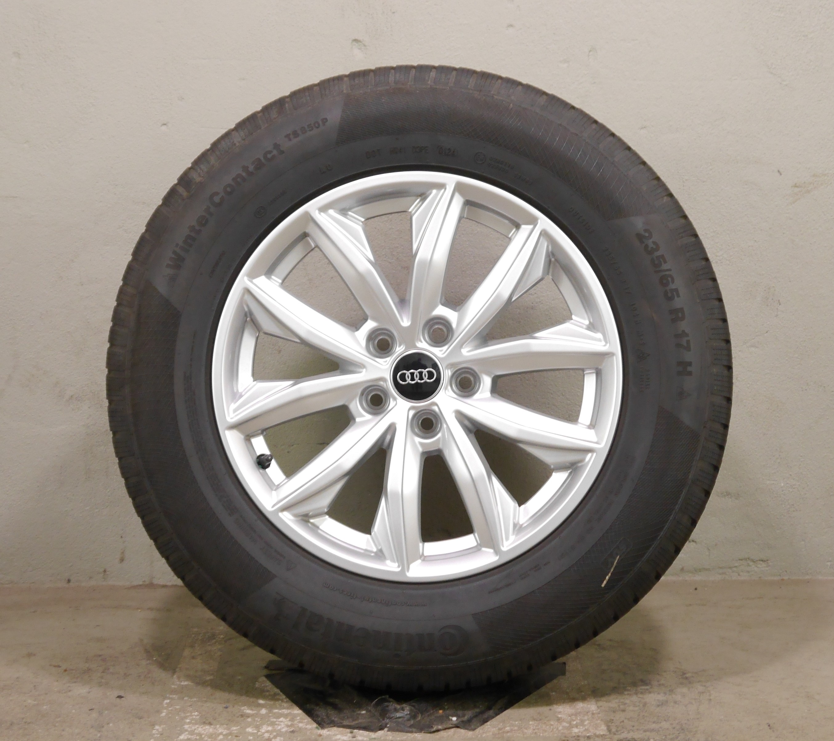 Audi Q5 (FY) Sportback Aluradsatz  – Winter 235/65 R17 104H (AO) – 80A601025J