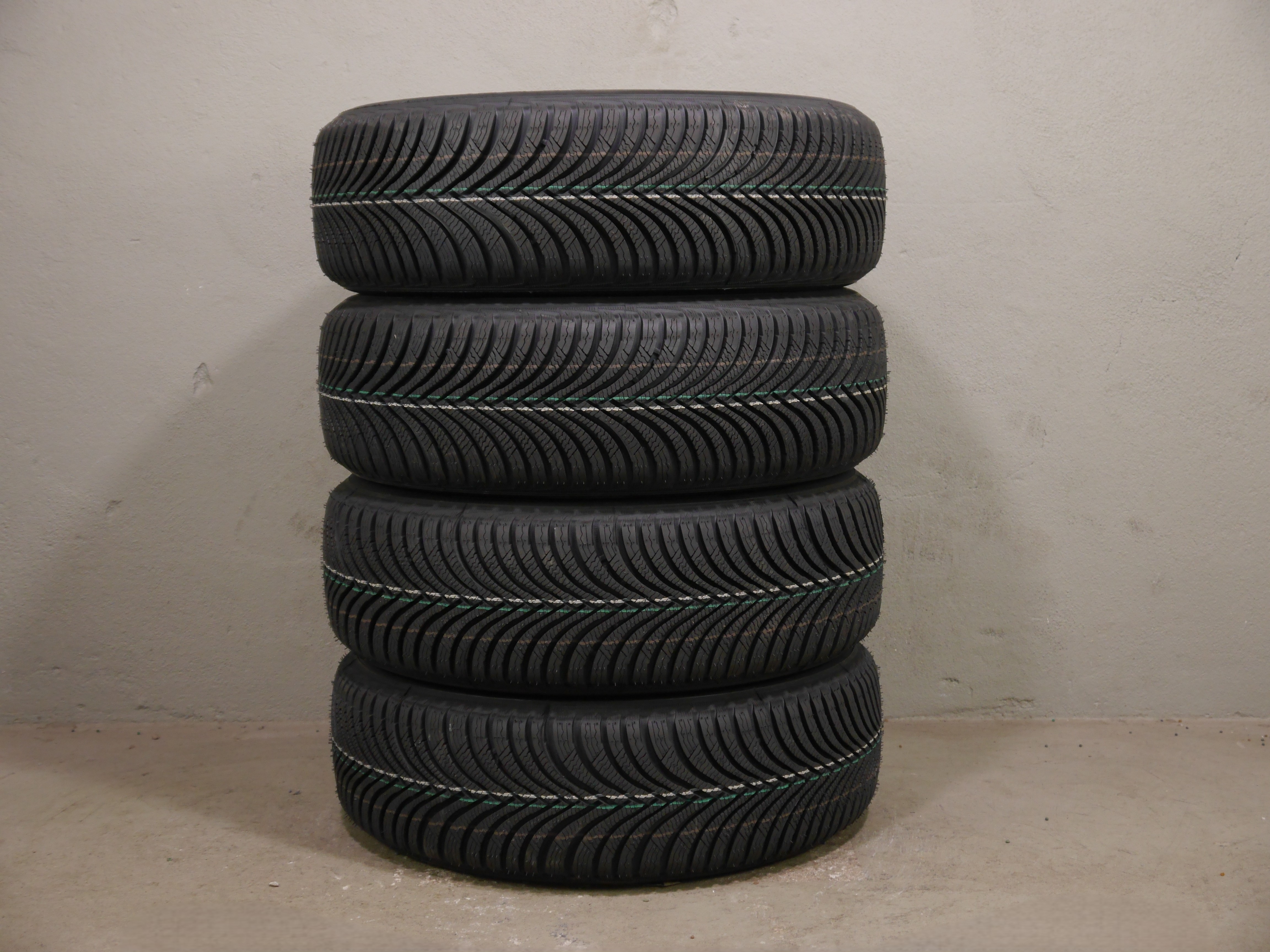 Audi Q2 Stahlradsatz – Winter 205/60 R16 92H (AO) – 5Q0601027CJ/CK