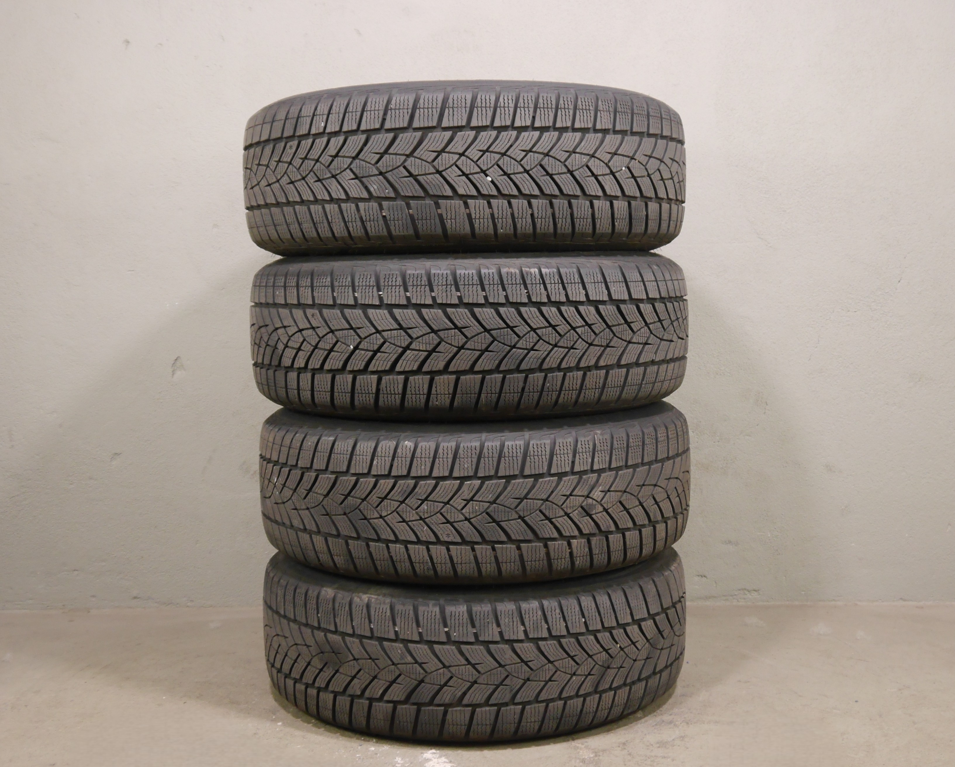 VW ID.4 / ID.5 / Skoda Enyaq / Elroq Stahlradsatz – Winter 215/55 R18 95T - 1EA601027-