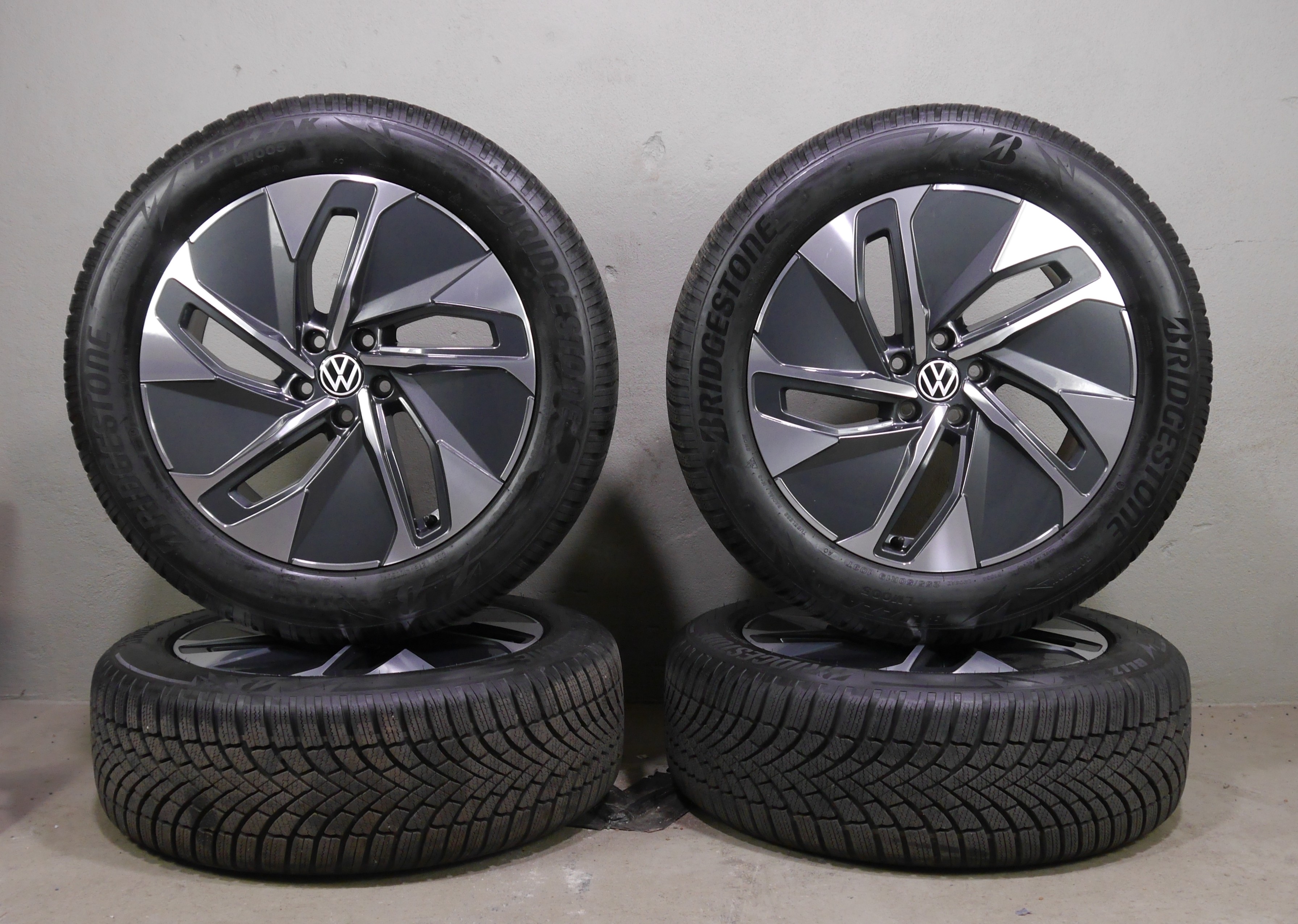 VW ID.4 Aluradsatz – Winter 235/55 R19 101T 255/50 R19 103T - 11A601025M
