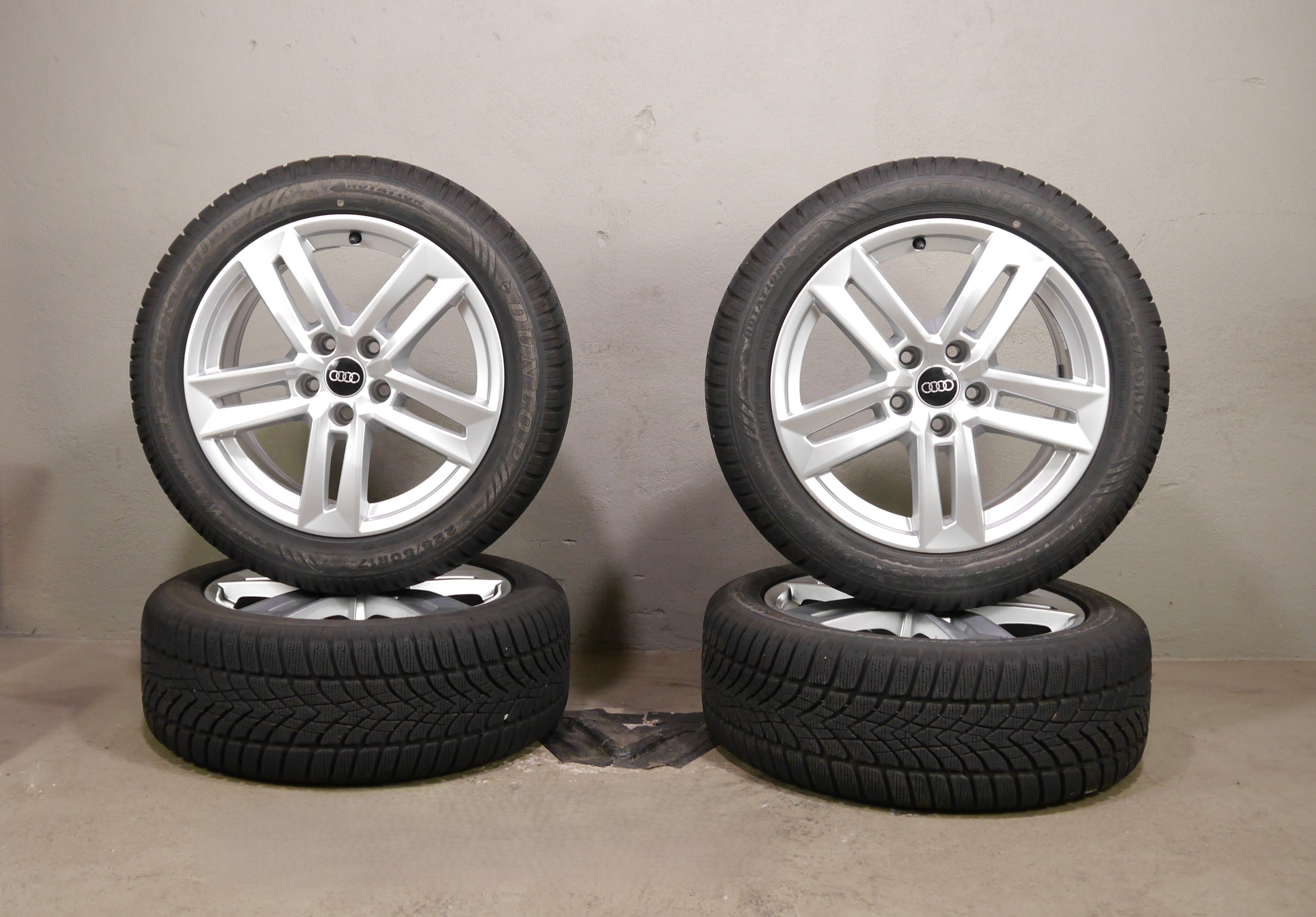Audi A4 Avant Aluradsatz – Winter 225/50 R17 98H – 8W0601025P