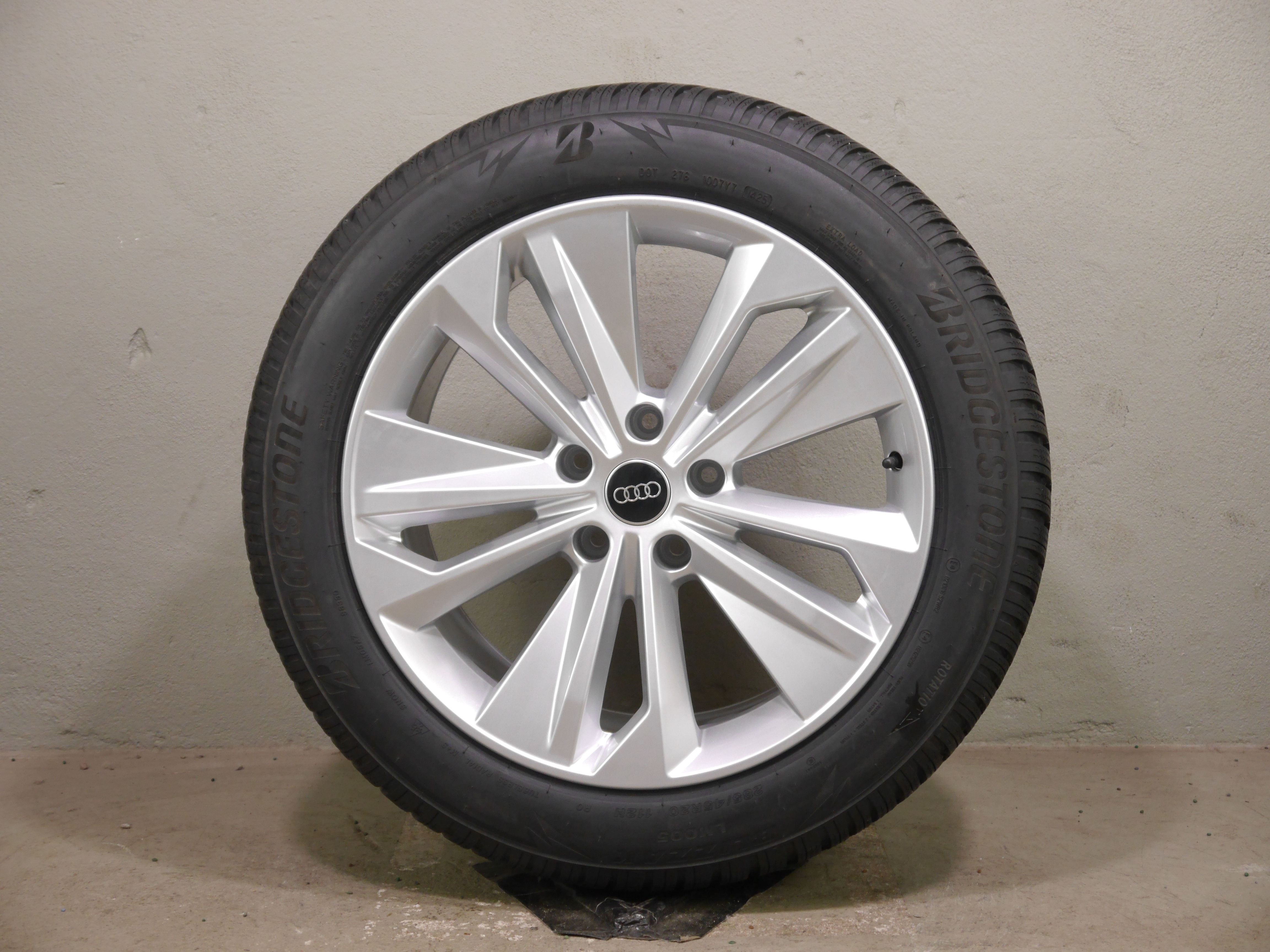 Audi Q6 e-tron Aluradsatz – Winter 255/50 R20 109H  285/45 R20 112H (RO) – 85H601025BP/85H601025BQ