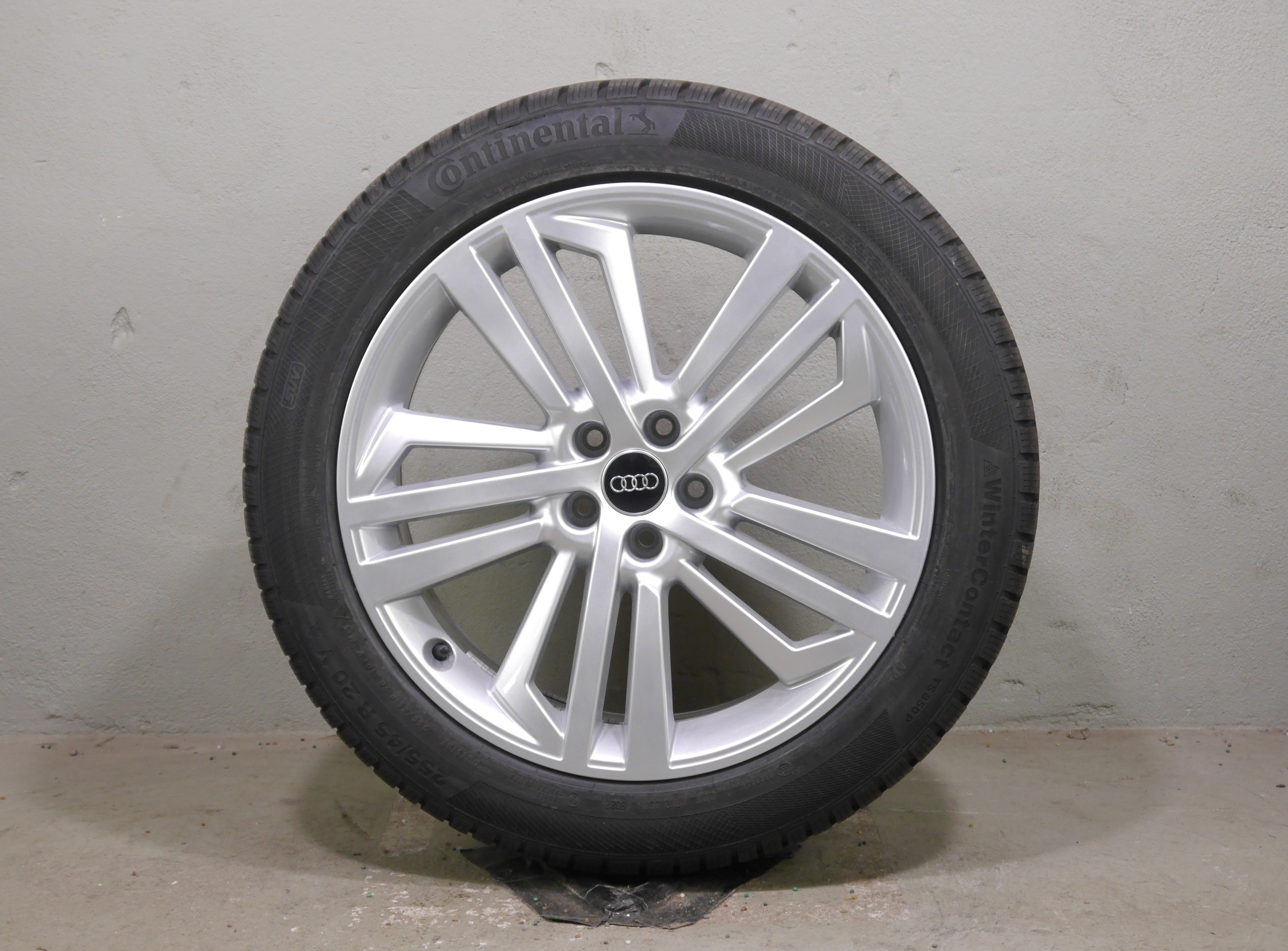 Audi Q5 Aluradsatz – Winter 255/45 R20 101V (AO) – 80A601025L