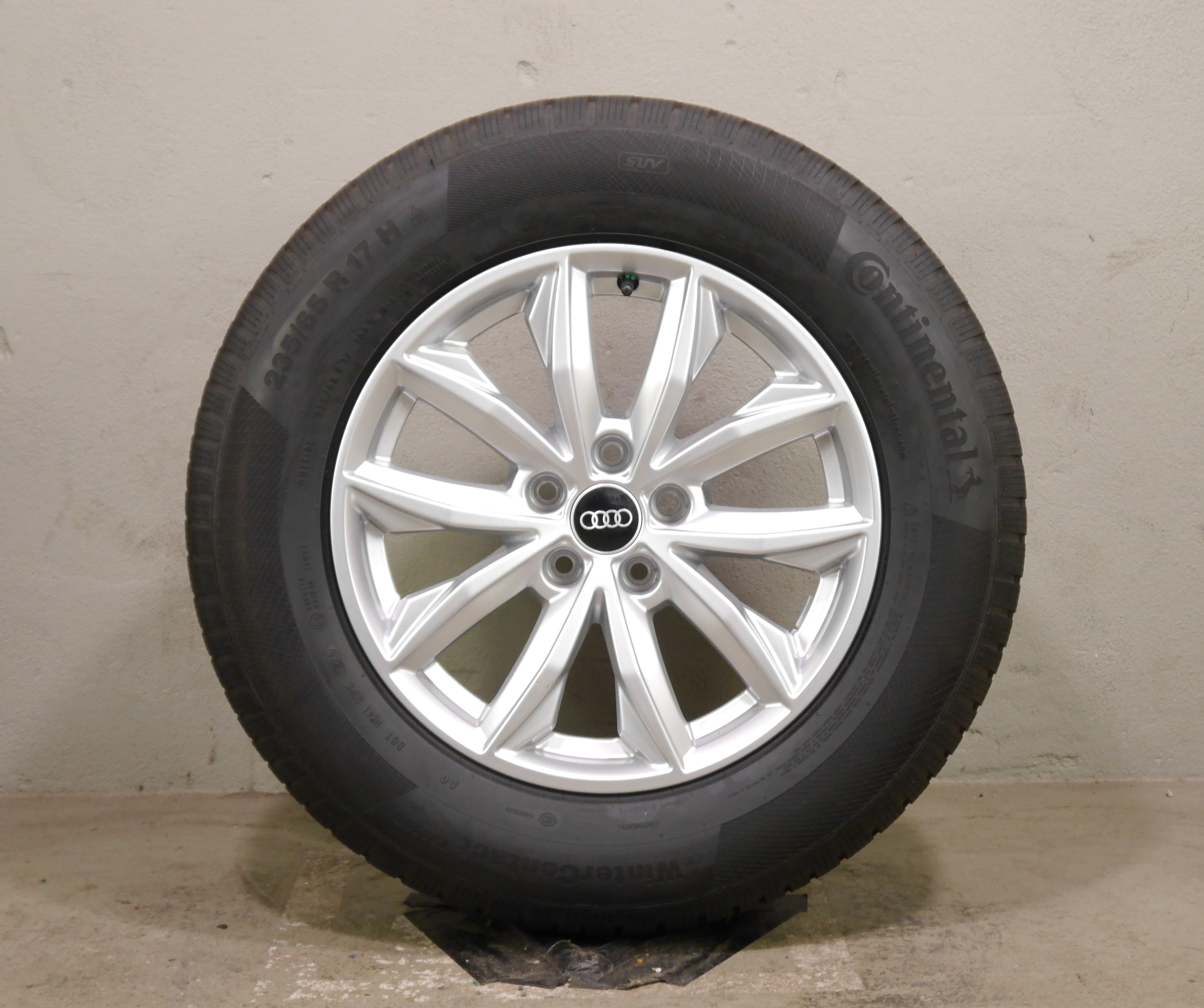 Audi Q5 (FY) Aluradsatz  – Winter 235/65 R17 104H (AO) – 80A601025J