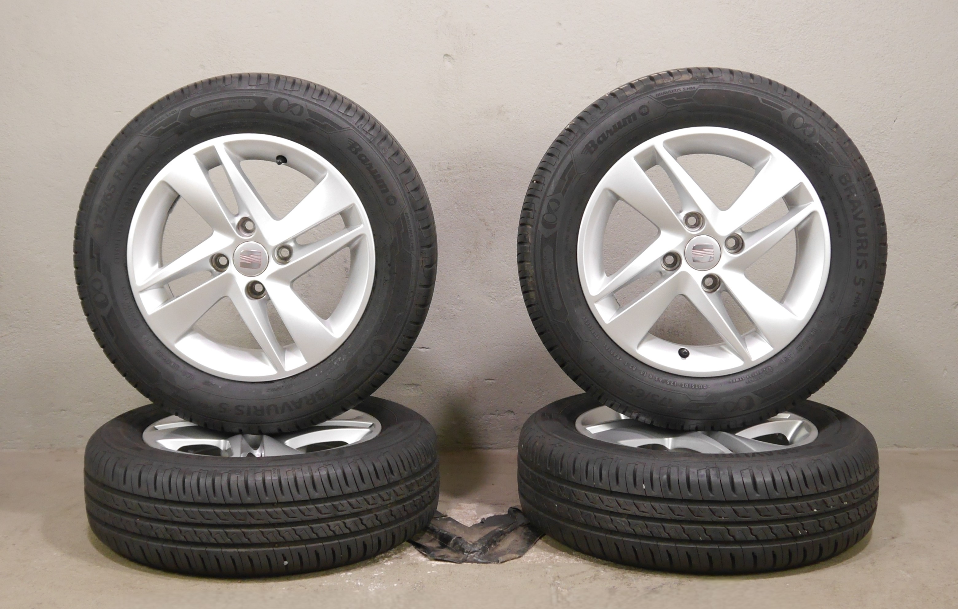 Seat Mii Aluradsatz – Sommer 175/65 R14 82T  – 1SL601025