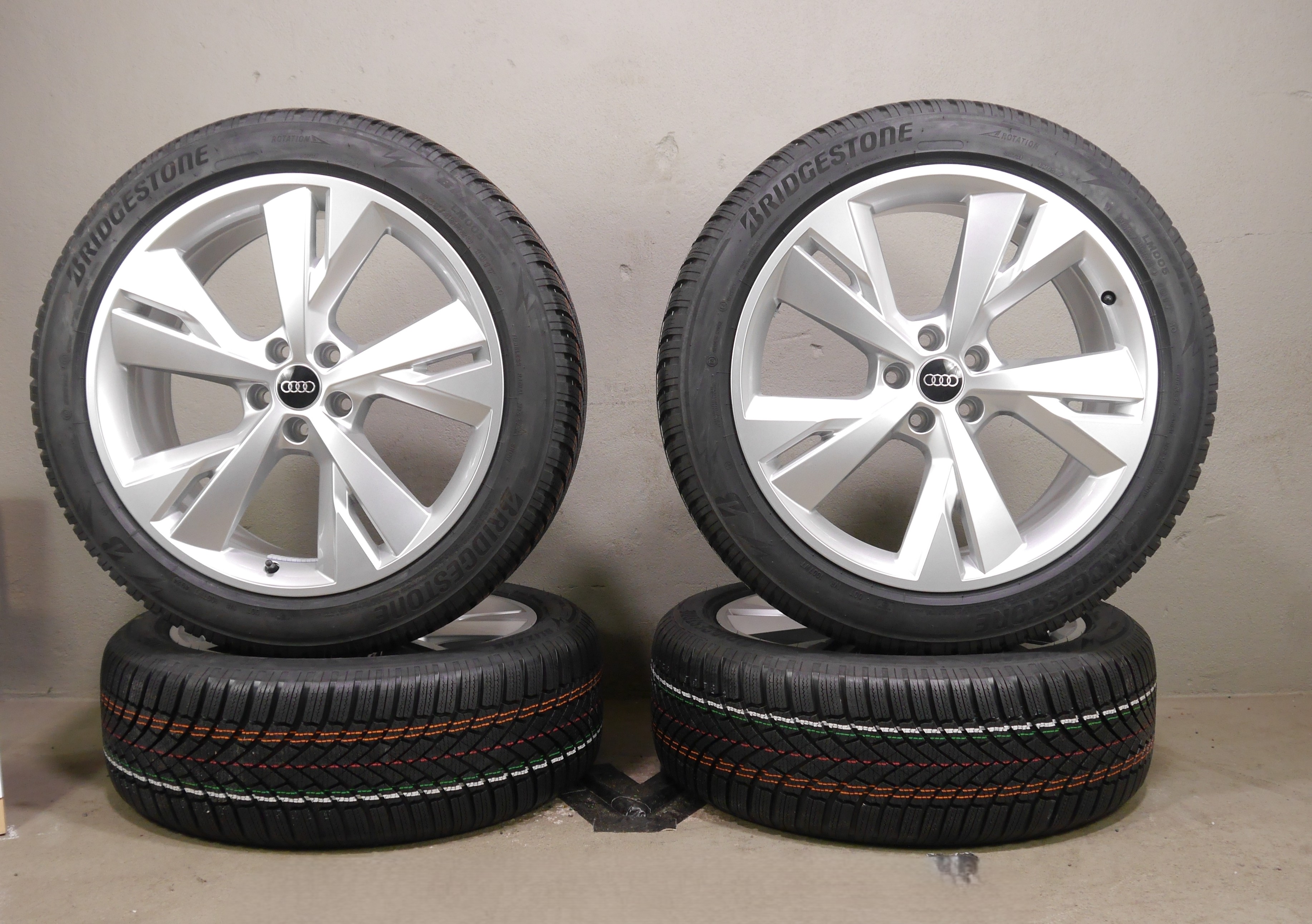 Audi Q4 e-tron Aluradsatz – Winter 235/50 R20 100T, 255/45 R20 101T 89A601025AP/89A601025AQ