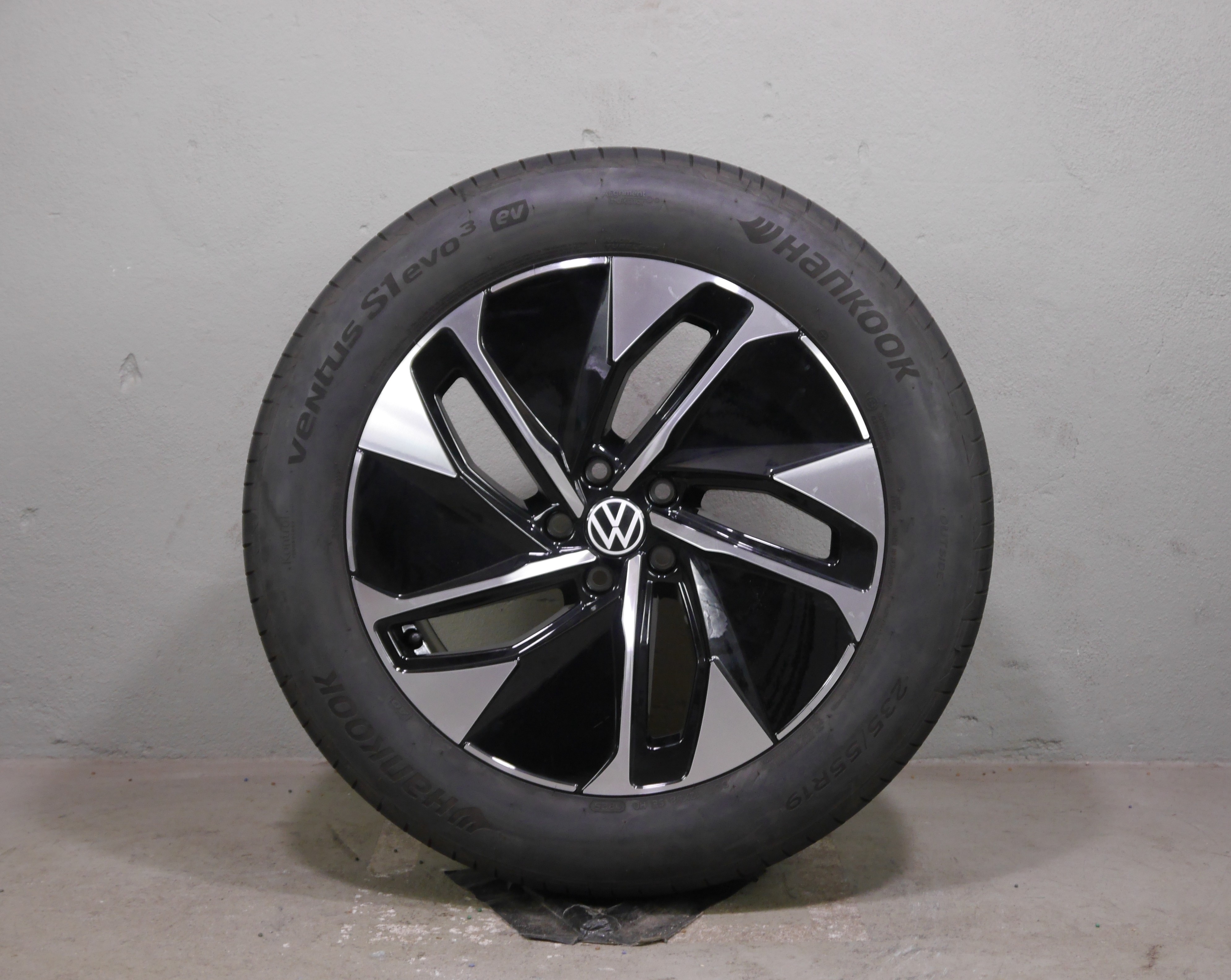 VW ID.4 Aluradsatz – Sommer 235/55 R19 101T 255/50 R19 103T - 11A601025-