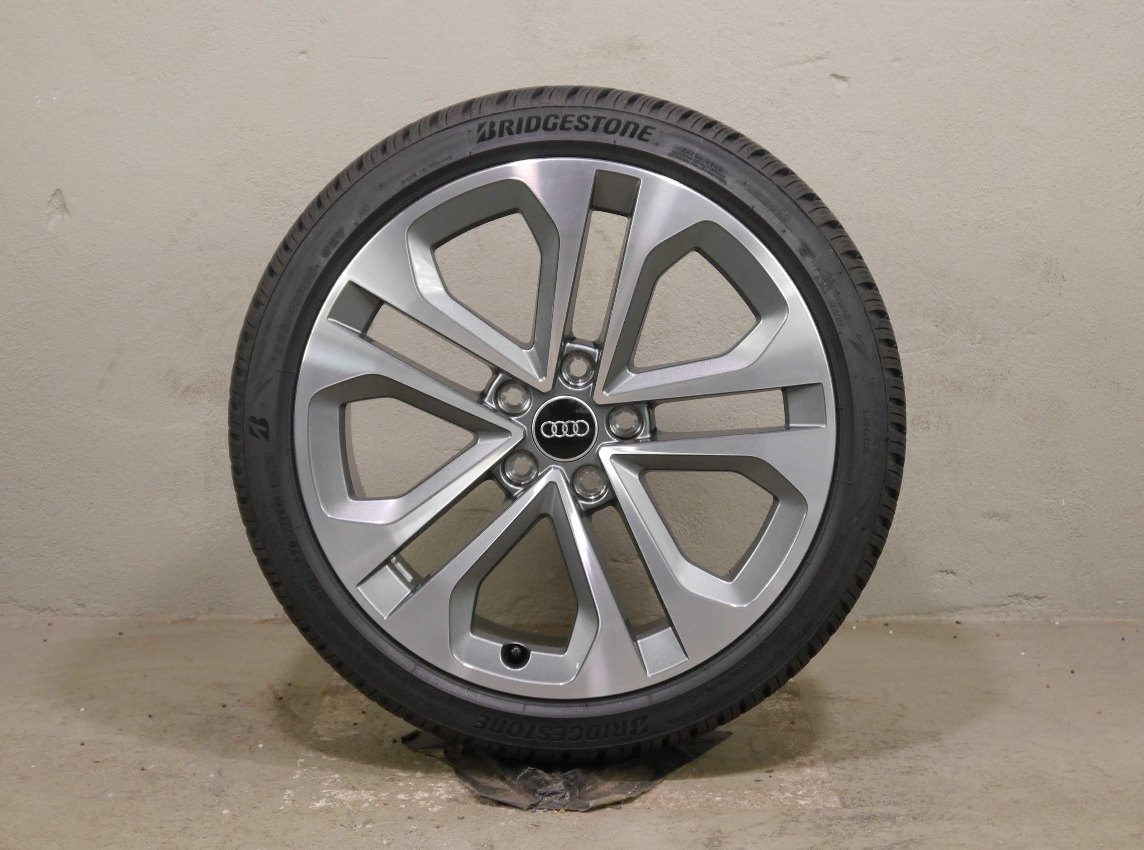 Audi A3 Aluradsatz – Winter 225/40 R18 92V (AO) – 8Y0601025CE