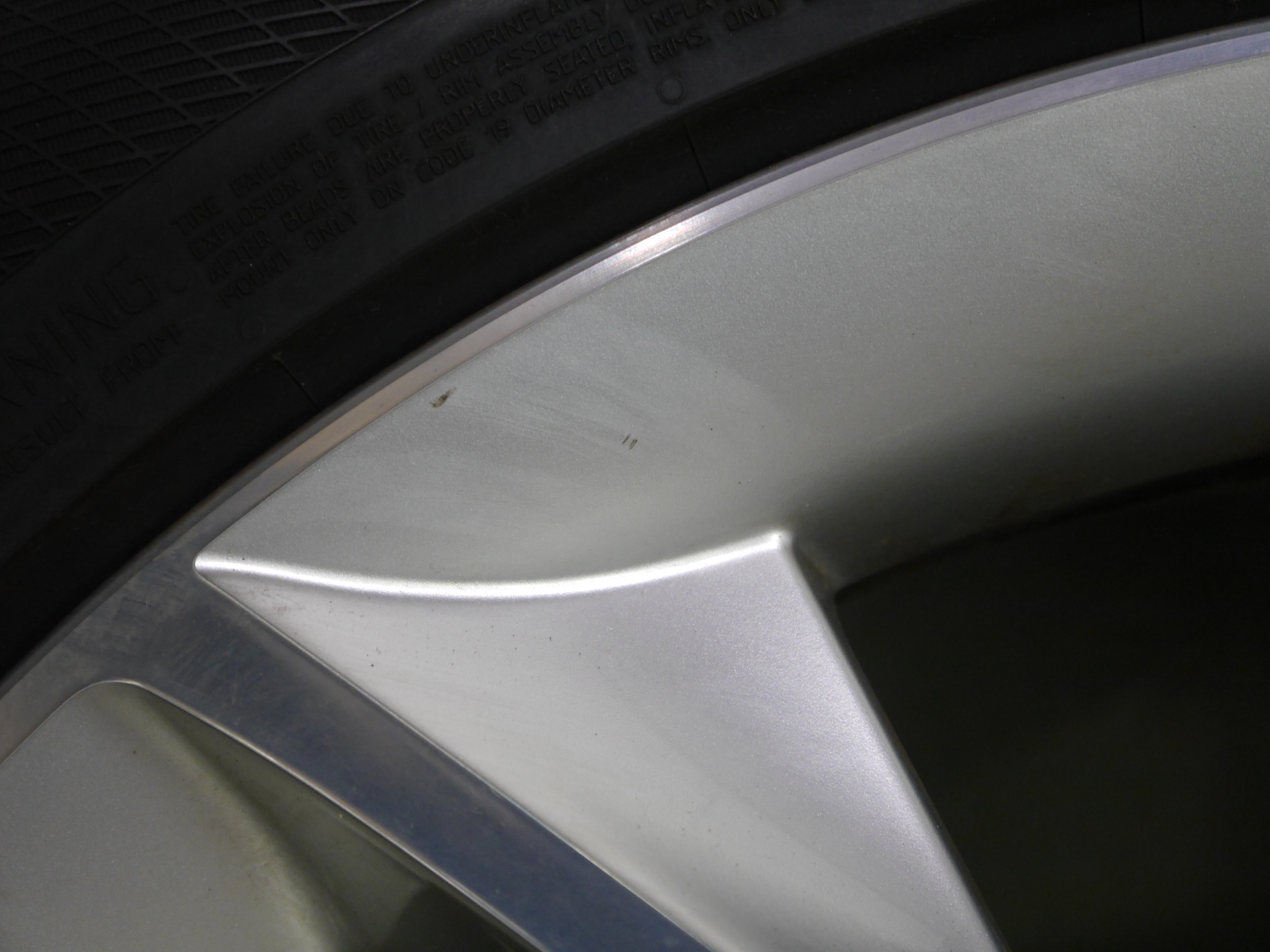ŠKODA Kodiaq Aluradsatz – Winter 235/50 R19 99H – 565601025 - Conti Seal