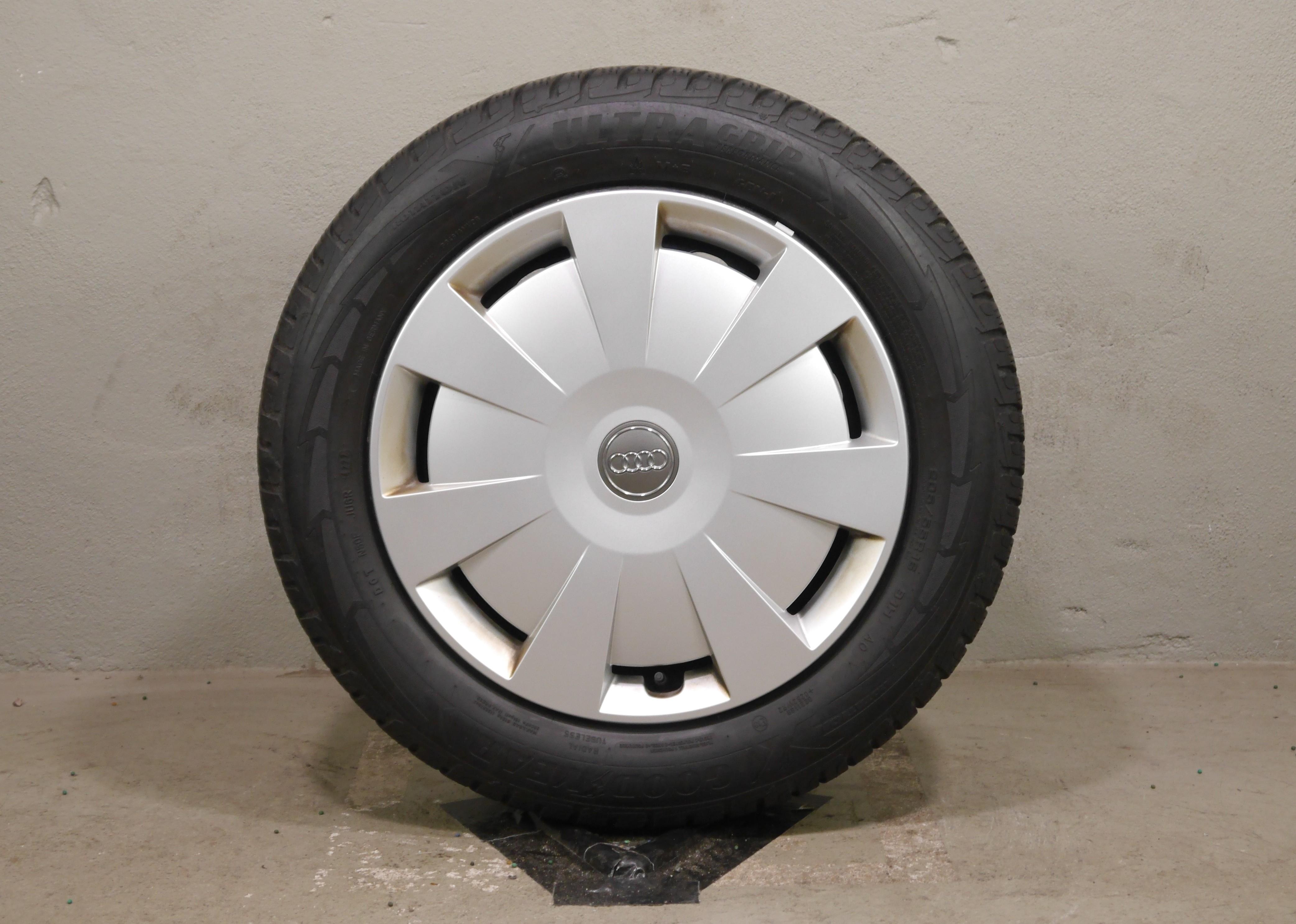 Audi A3 Sportback Stahlradsatz – Winter 205/55 R16 91H (AO) – 8V0601027A