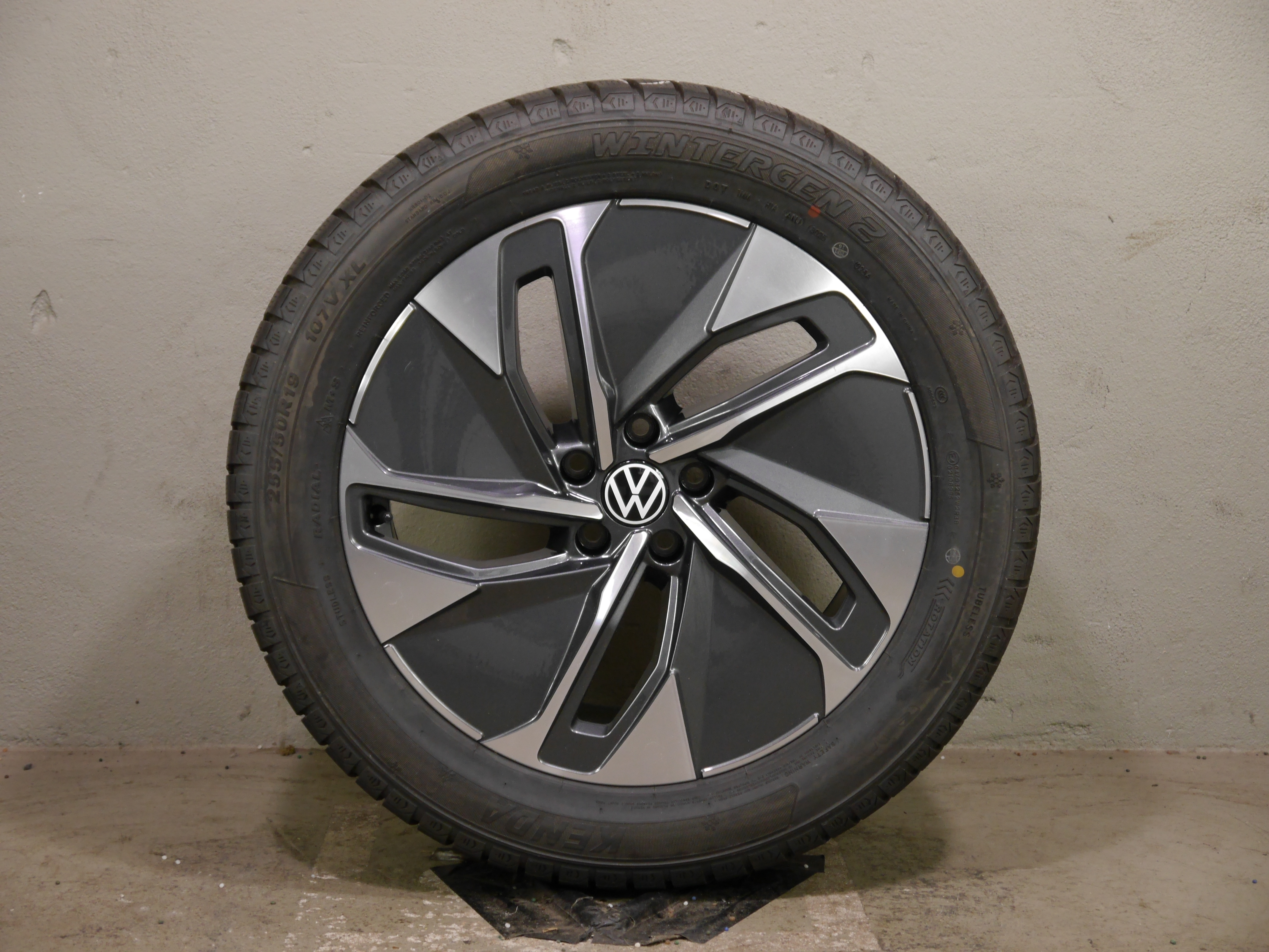 VW ID.4  ID.5 Aluradsatz – Winter 235/55 R19 101T 255/50/19 - 11A601025M