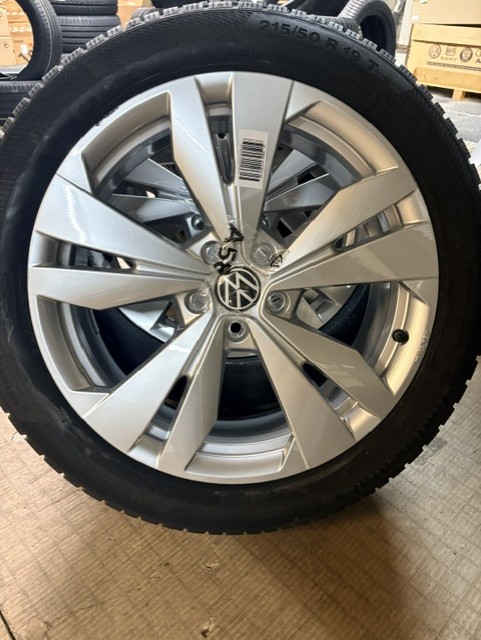 Volkswagen ID.3 (PA) Aluradsatz – Winter 215/50 R19 93T - 10A071499A - Seal