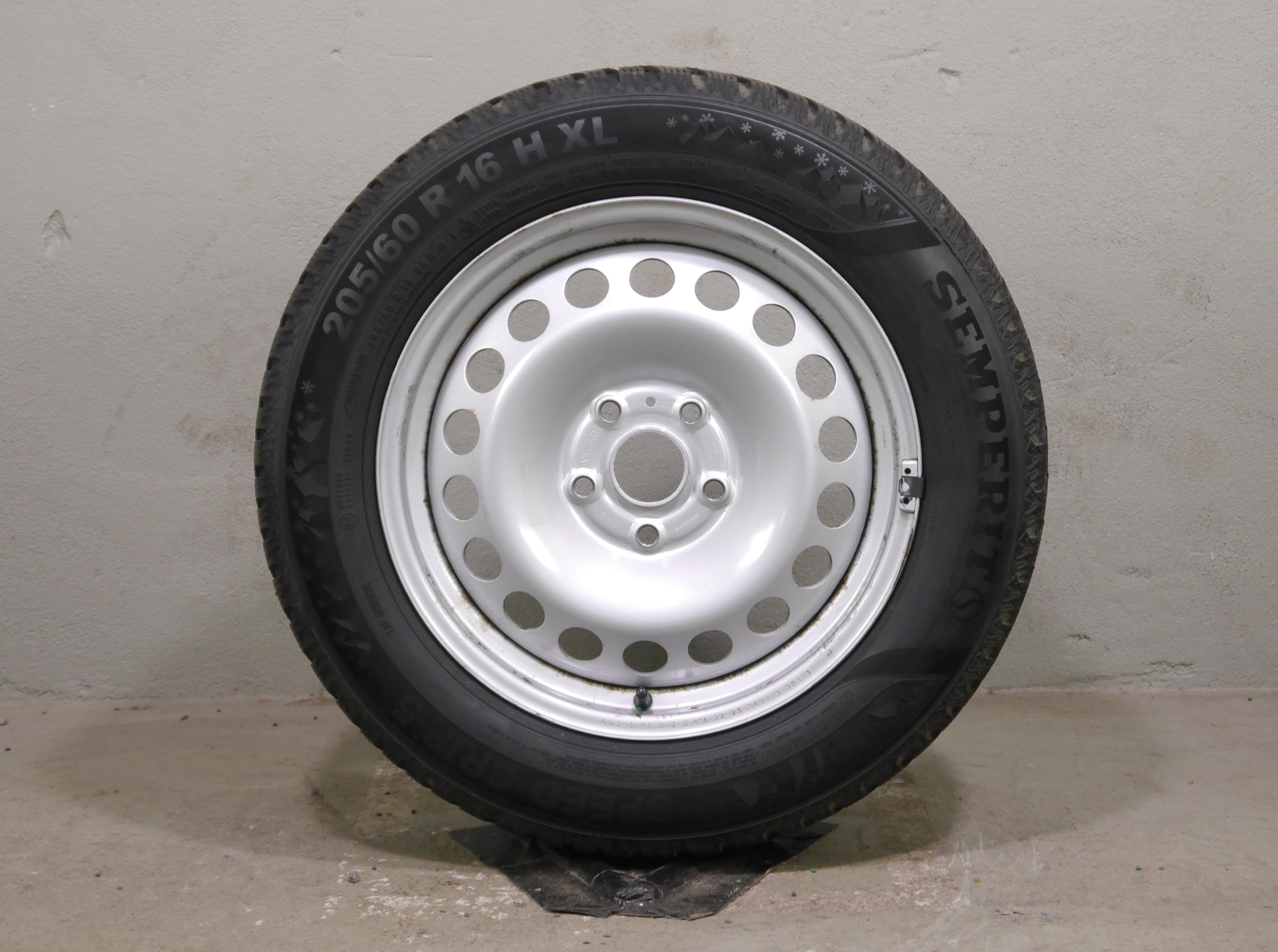 Volkswagen Caddy Maxi Stahlradsatz – Winter 205/60 R16 96H – 5R3601027/B