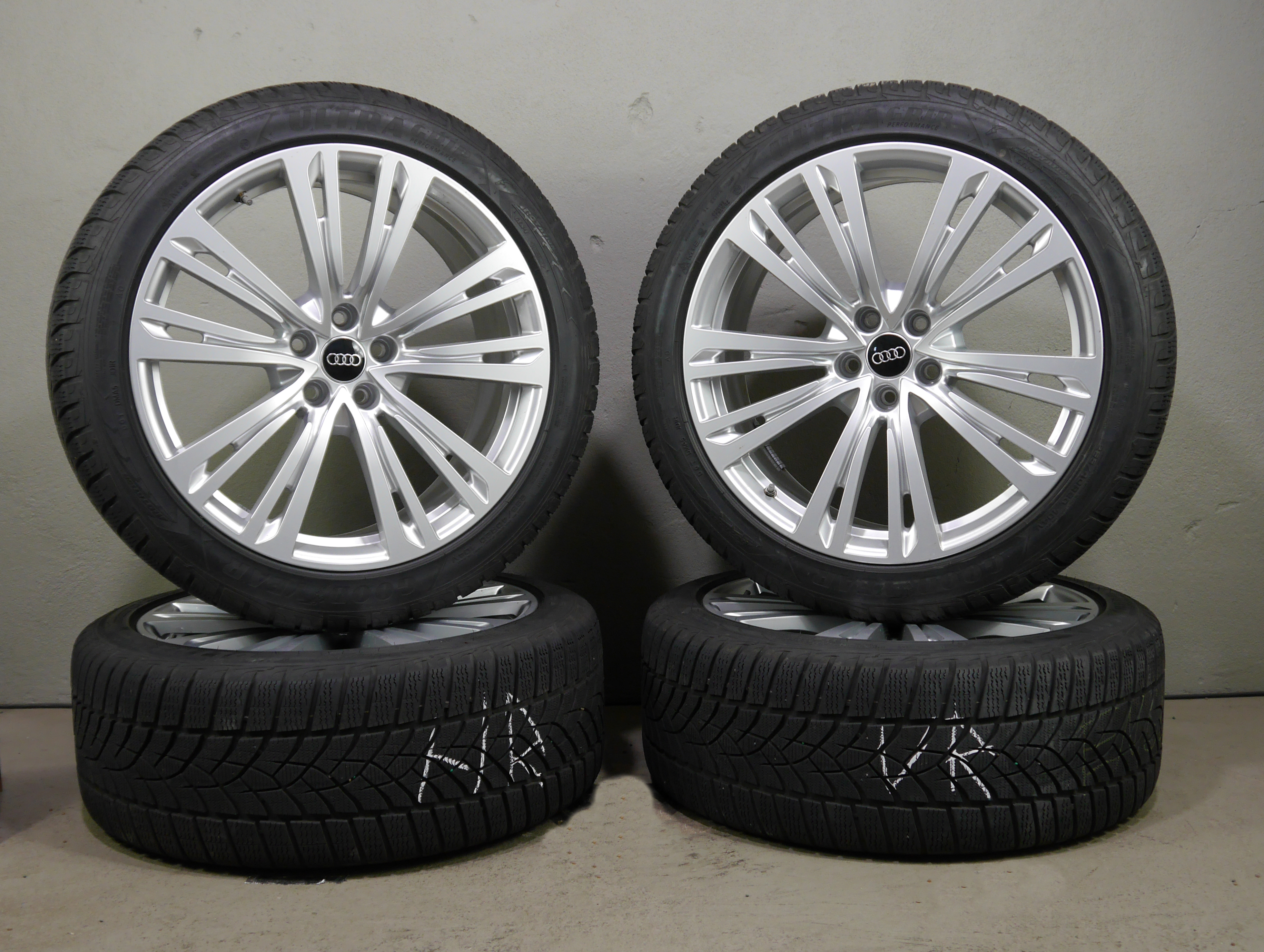 Audi A8 Aluradsatz – Winter 265/40 R20 104V – 4N0601025Q mit RDKS