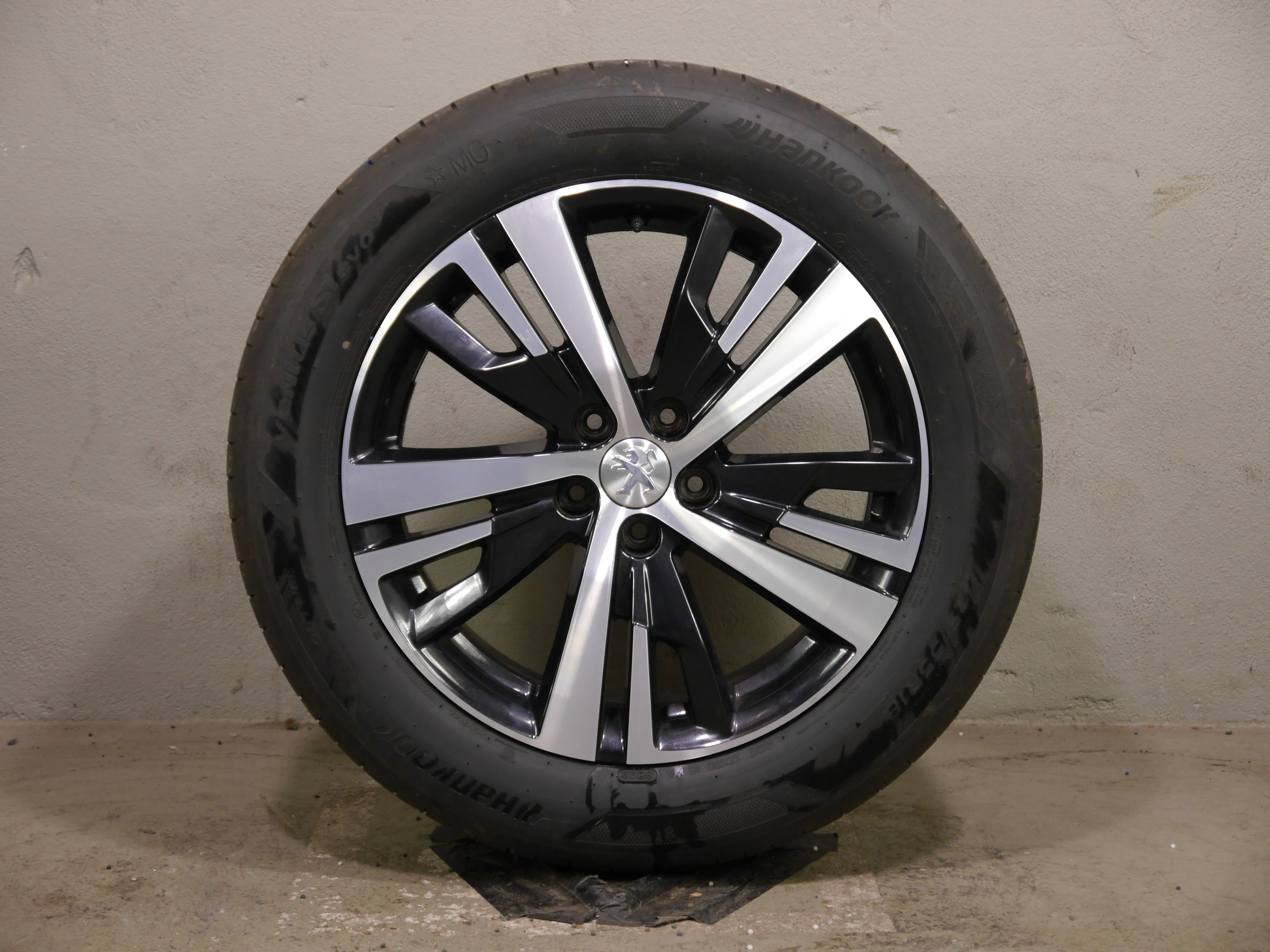 Peugeot 3008 II Aluradsatz – Winter 7,5Jx18 ET49 5x108 – 9809687377