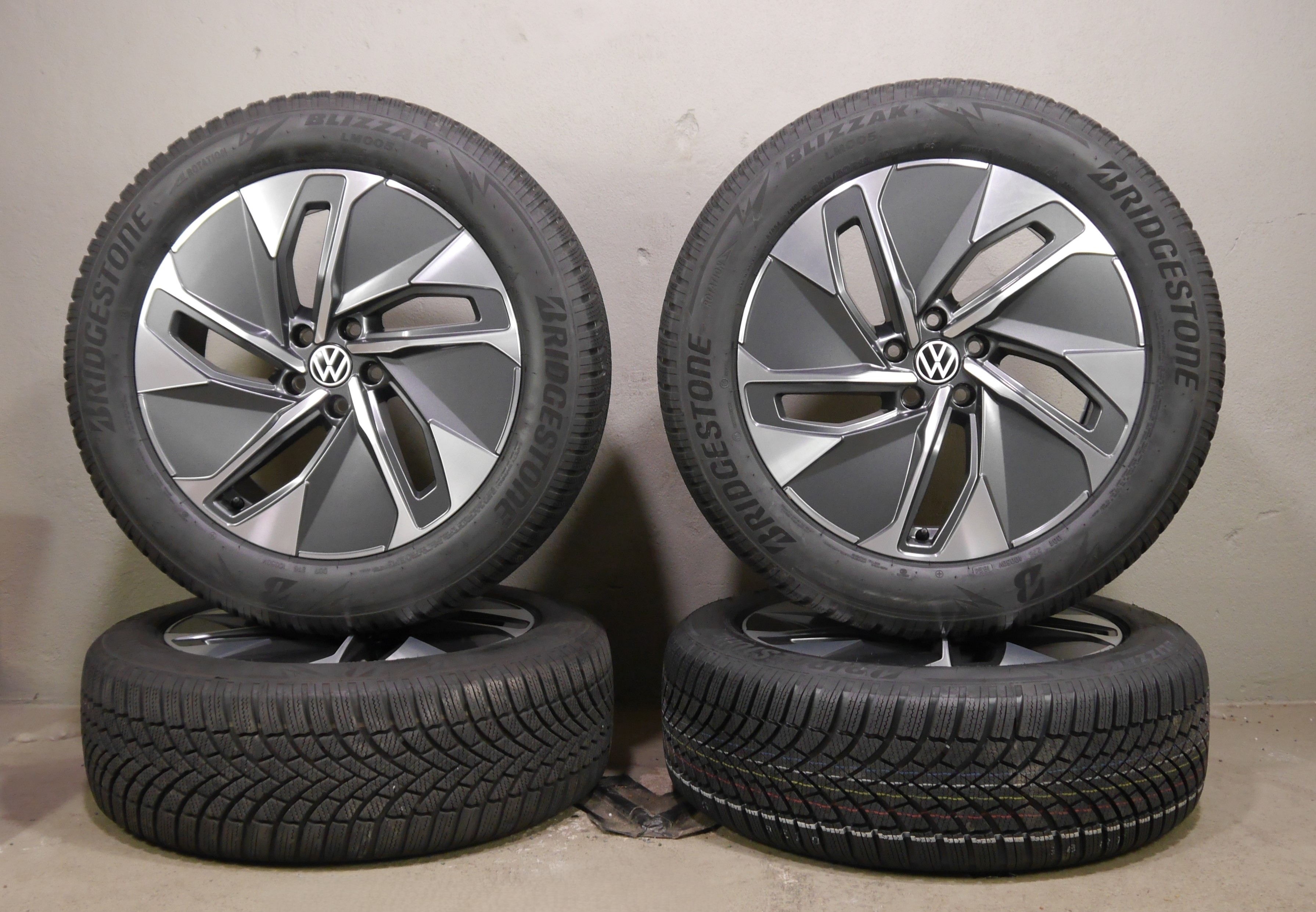 VW ID.4/ID.5 (E2) Aluradsatz – Winter 235/55 R19 101T 255/50 R19 103T - 11A601025M