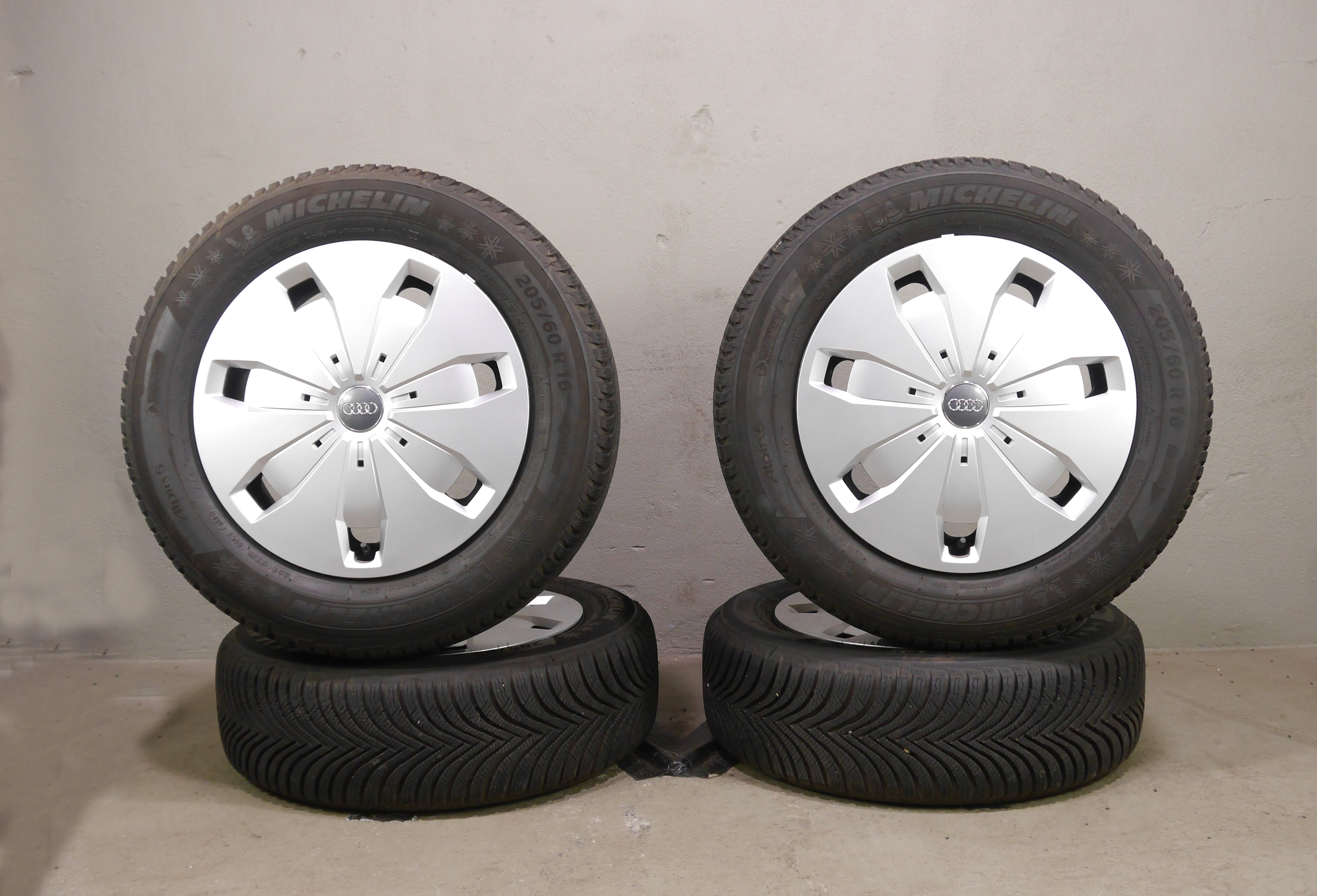 Audi Q2 Stahlradsatz VW T-ROC – Winter 205/60 R16 92H (AO) – 5Q0601027CJ