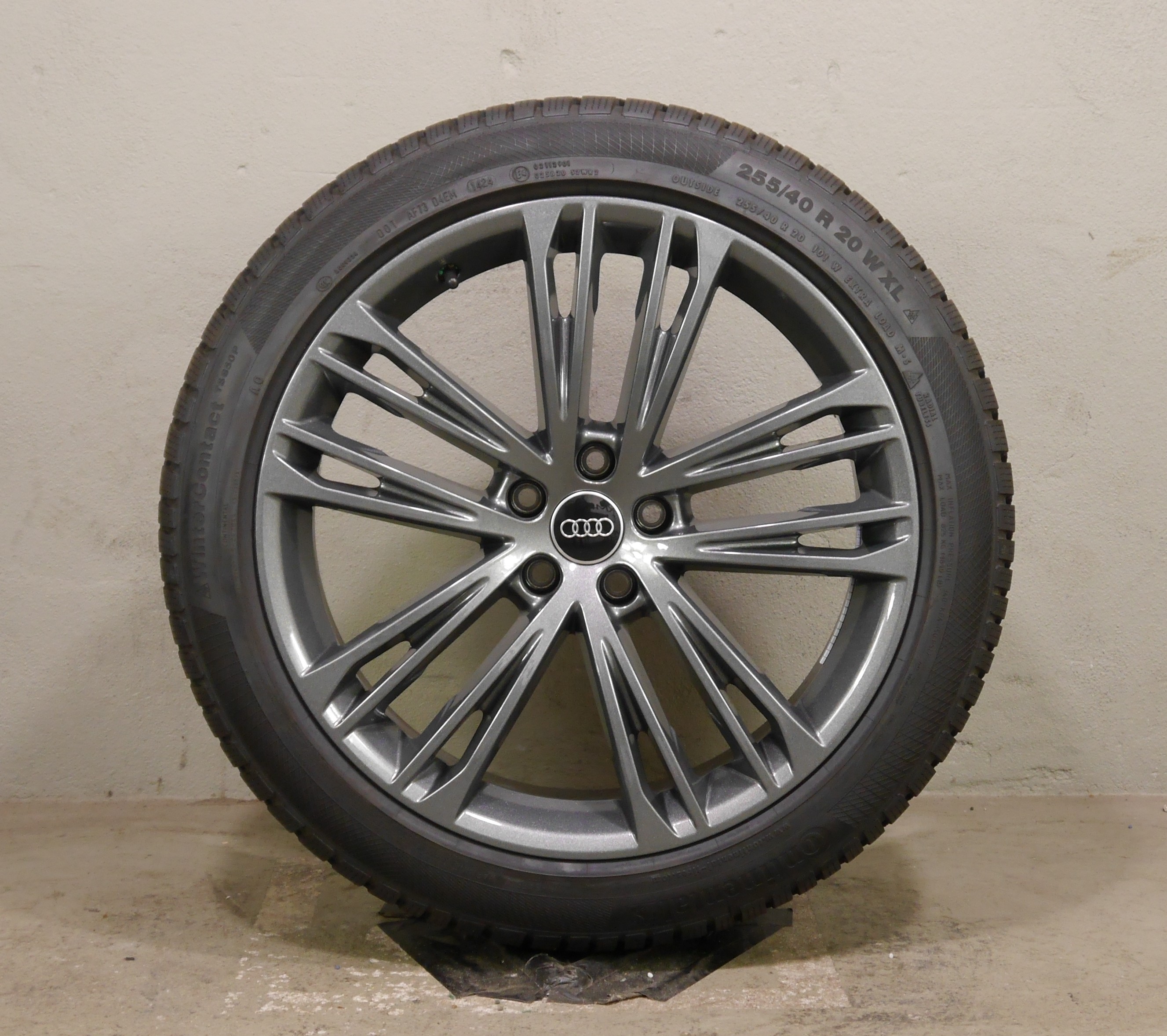 Audi A7 (4K) Sportback Aluradsatz – Winter 255/40 R20 101W (AO) – 4K8601025BH