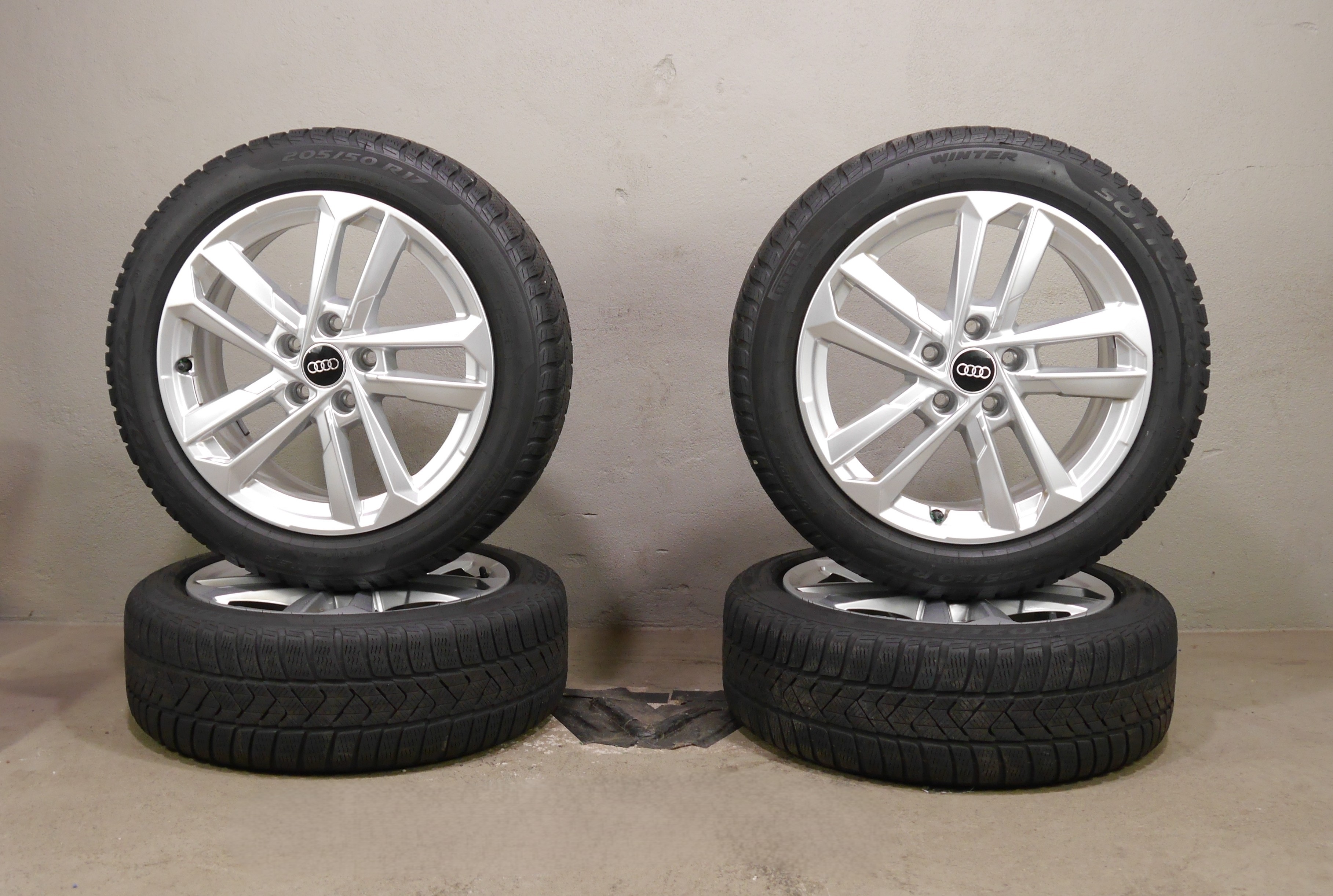 Audi A3 Sportback Aluradsatz – Winter 205/50 R17 93H (AO1) – 8Y0601025L