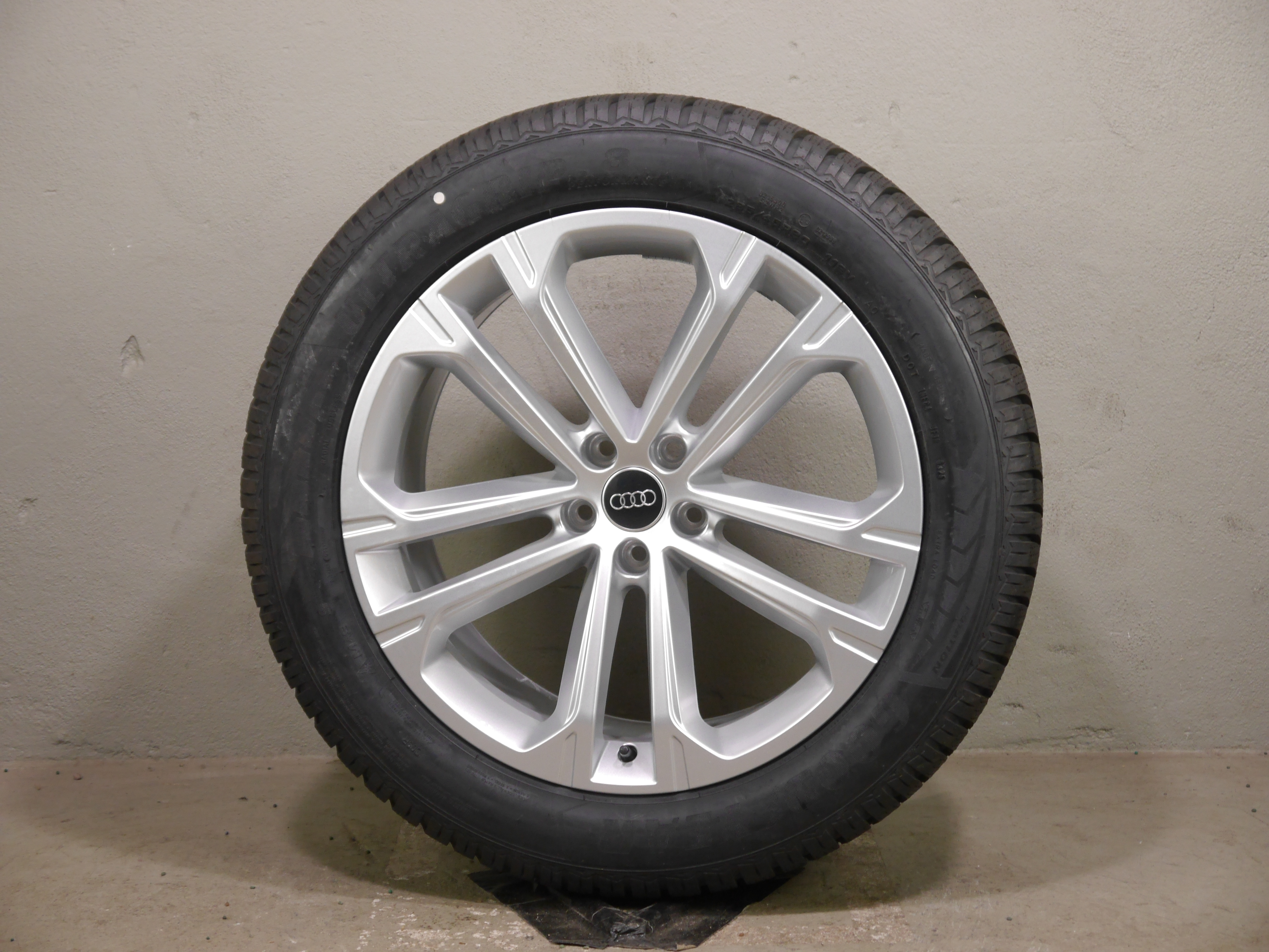 Audi Q7 Aluradsatz – Winter 285/45 R20 112V(AO) – 4M0601025DT