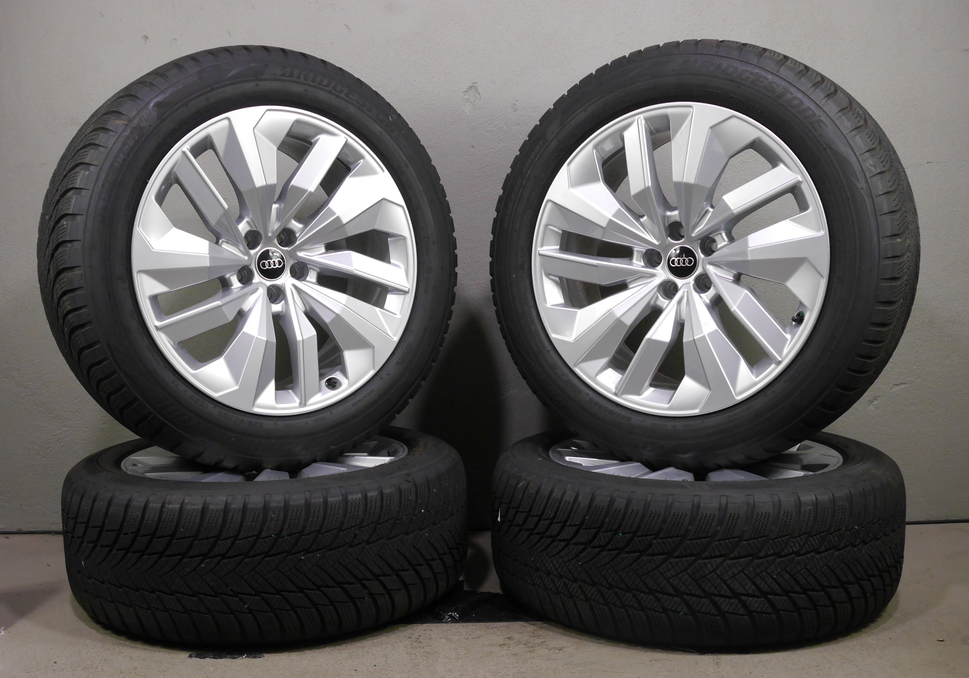 Audi e-tron S SportbackAluradsatz – Winter 255/55 R19 111H – 4KE601025N
