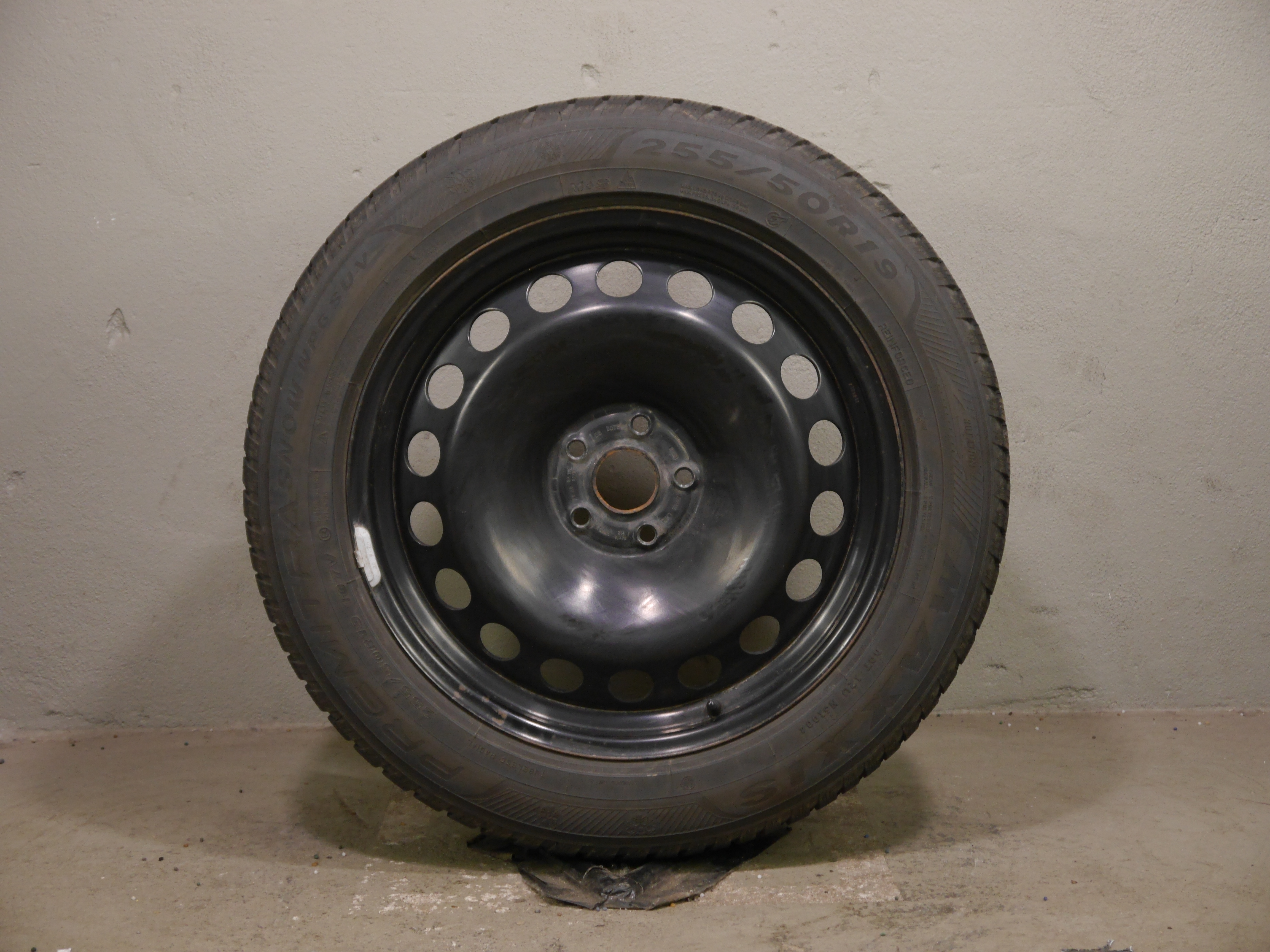 VW ID.4 /ID.5 /Enyaq /Elroq /Q4 e-tron Stahlradsatz – Winter 255/50 R19 107V - 1EA601027B
