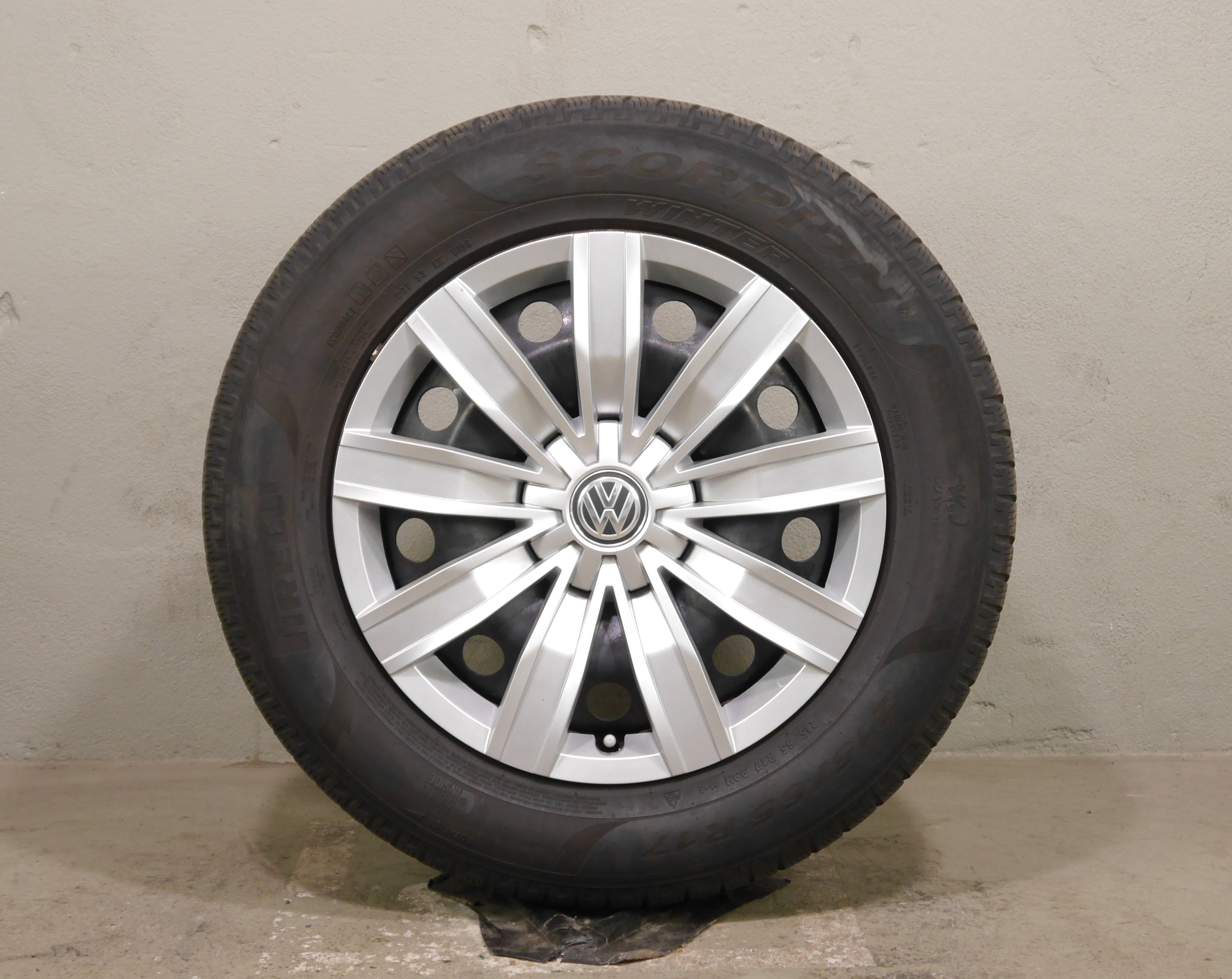 VW Tiguan Stahlradsatz – Winter 215/65 R17 99H – 5QF601027J/K SEAL