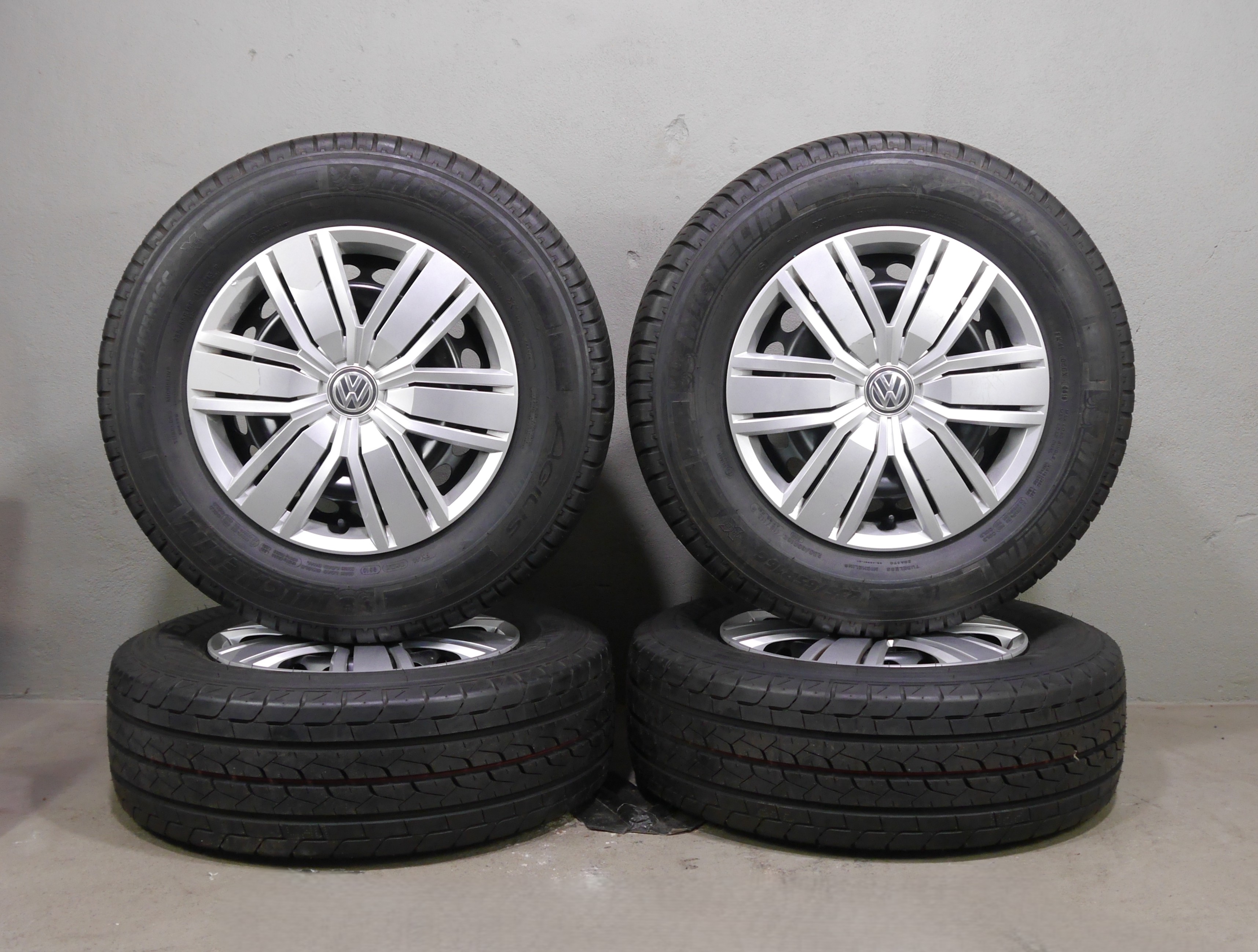 VW Crafter Stahlradsatz – Sommer 235/65 R16 115/113R - 2N0601027L
