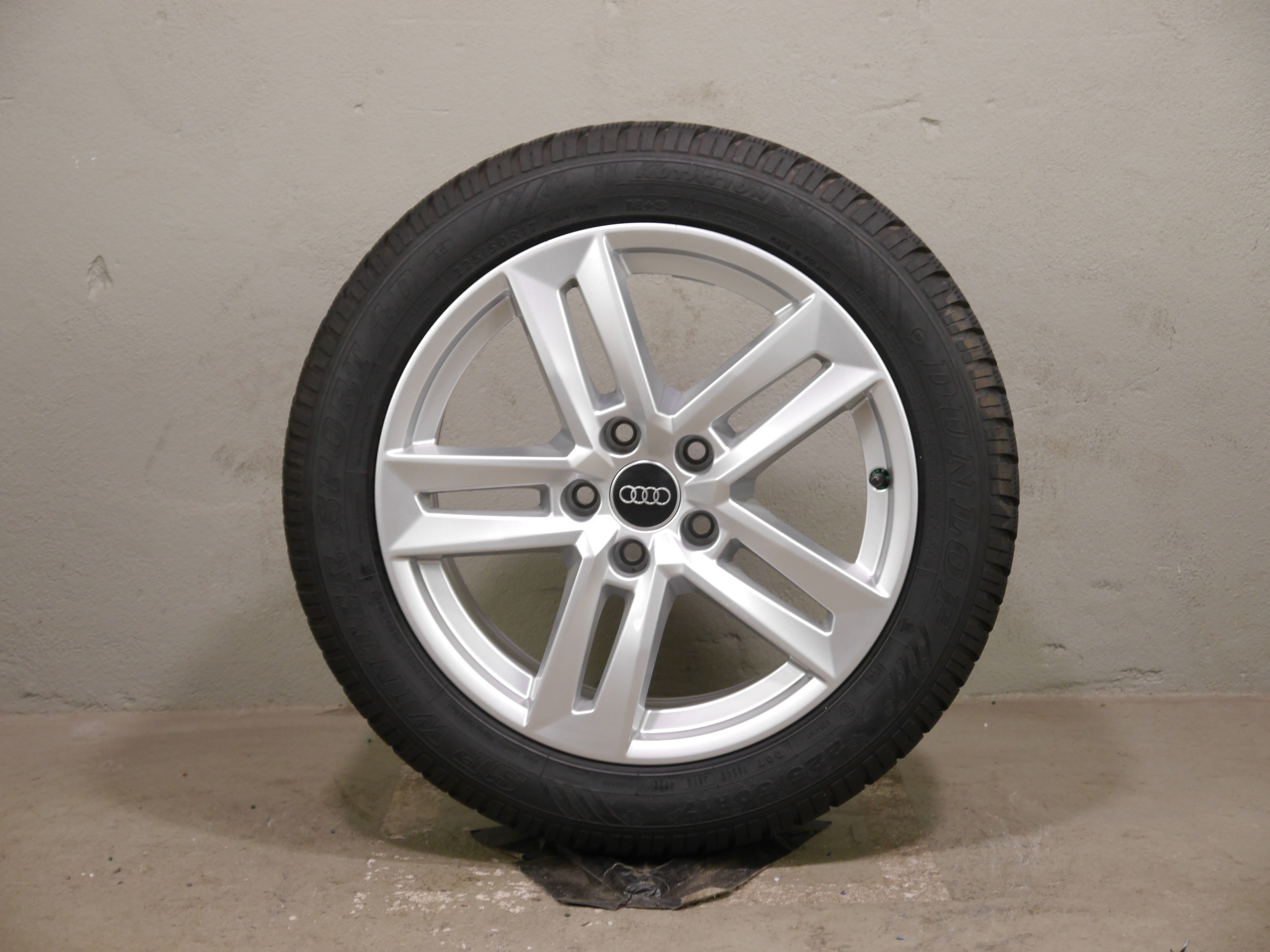 Audi A4 Avant (8W) Aluradsatz – Winter 225/50 R17 98H (AO) – 8W0601025P