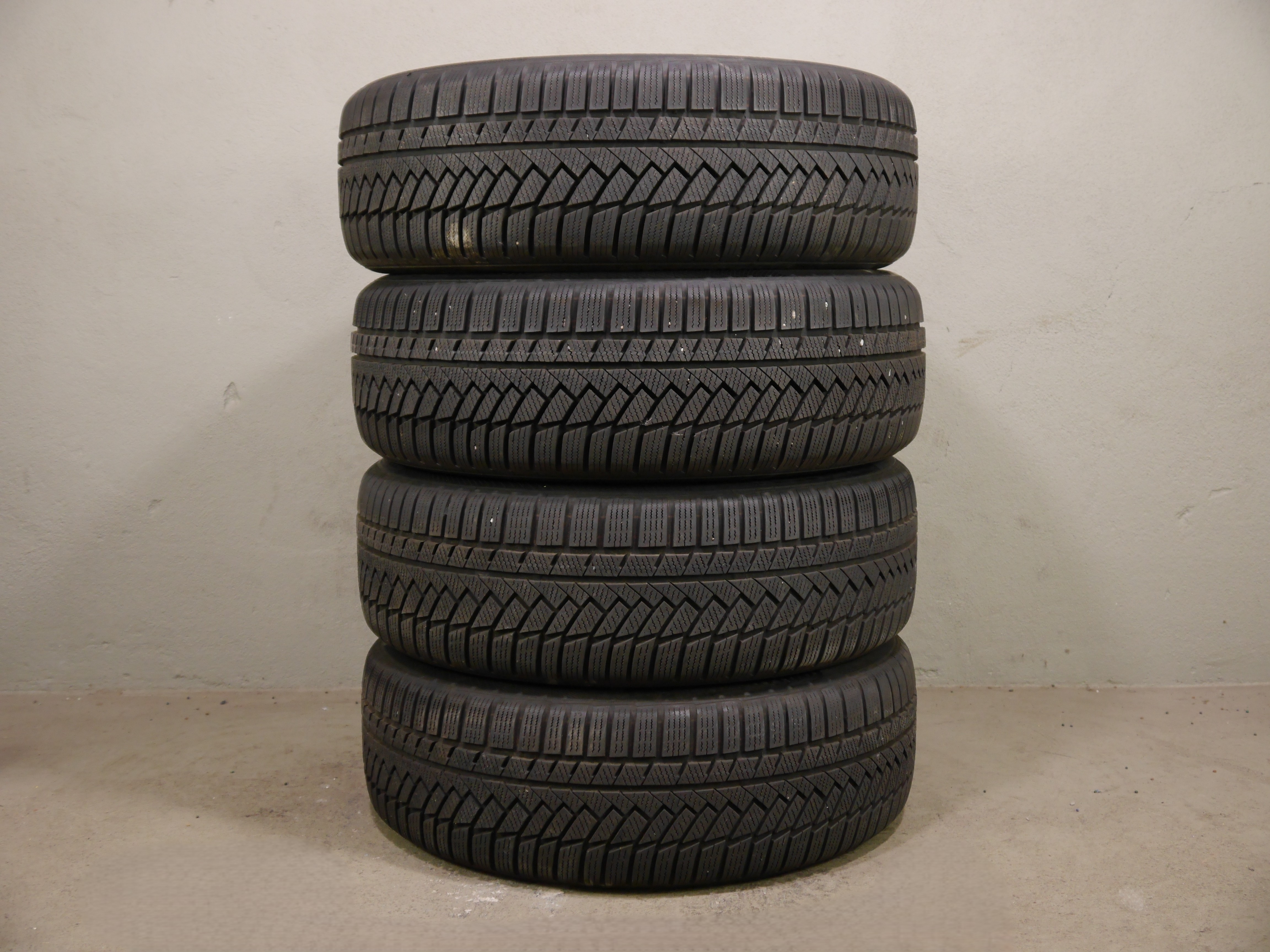 Audi Q3 (F3) Aluradsatz – Winter 235/50 R19 99V (AO) – 83A601025N