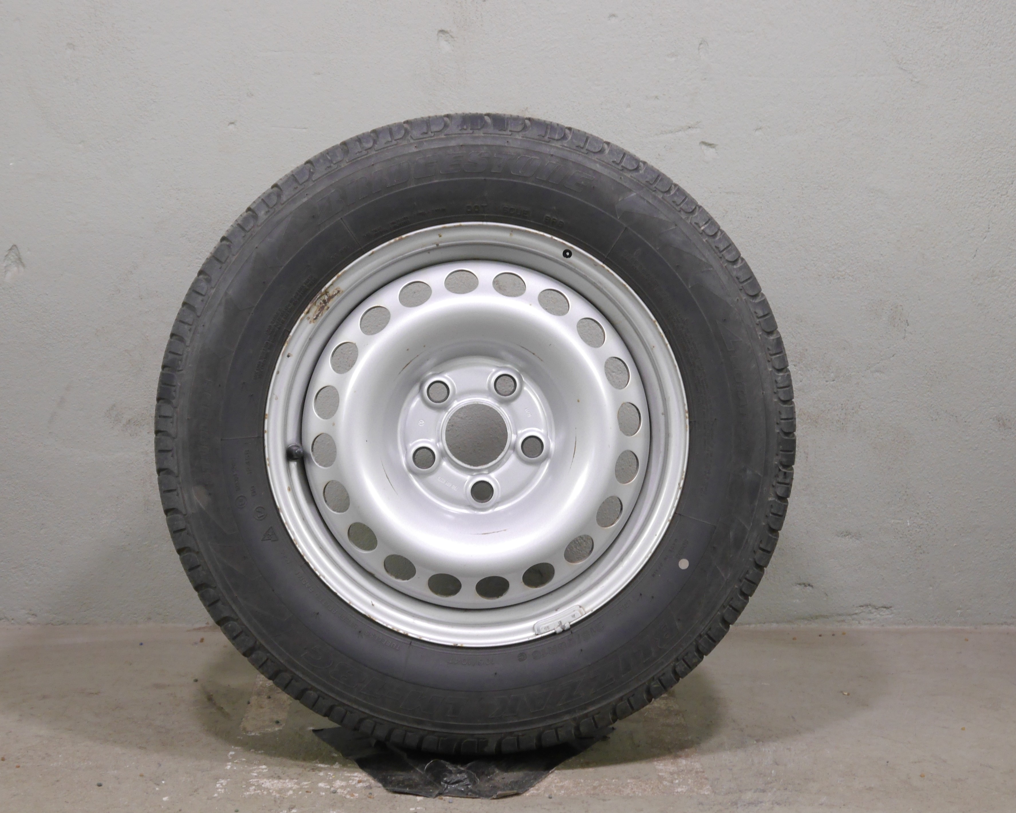 VW T6.1 Multivan Stahlradsatz – Winter 215/65 R16 106/104T - 7H0601027D
