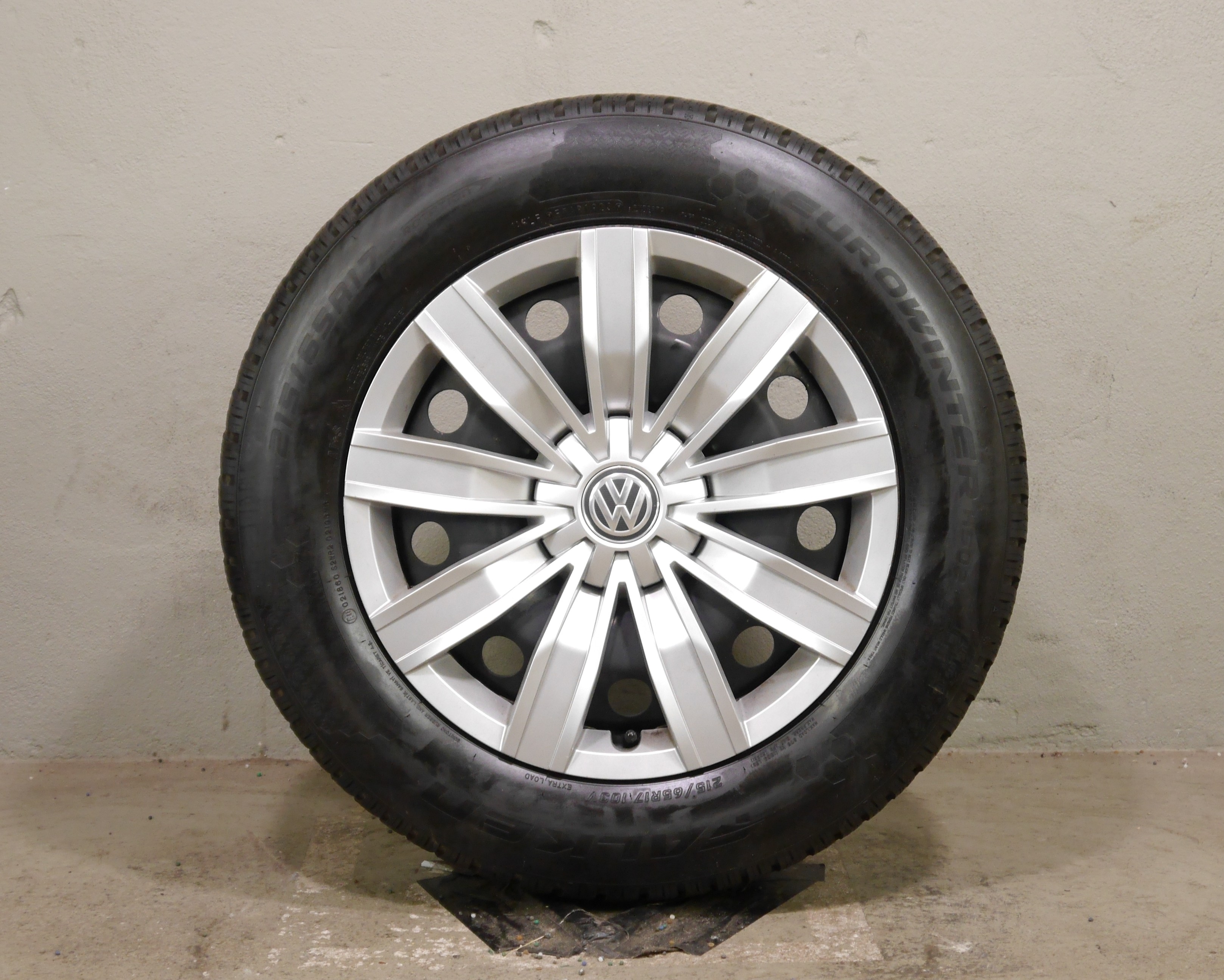 VW Tiguan Allspace (BW) Stahlradsatz – Winter 215/65 R17 99H – 5QF601027G