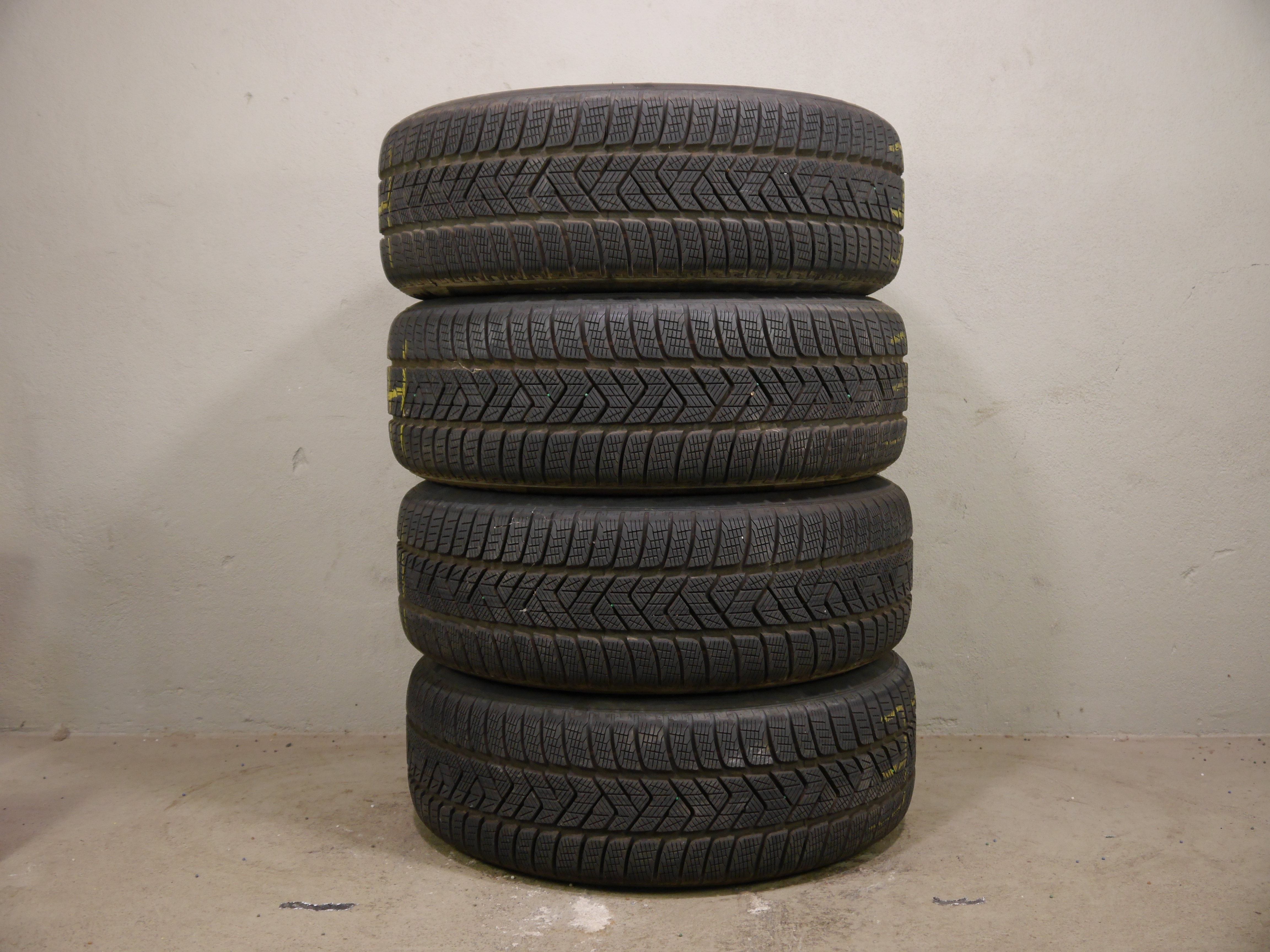ŠKODA Enyaq Aluradsatz – Winter 235/55 R19 101H   (AO) – 5LA601025AP
