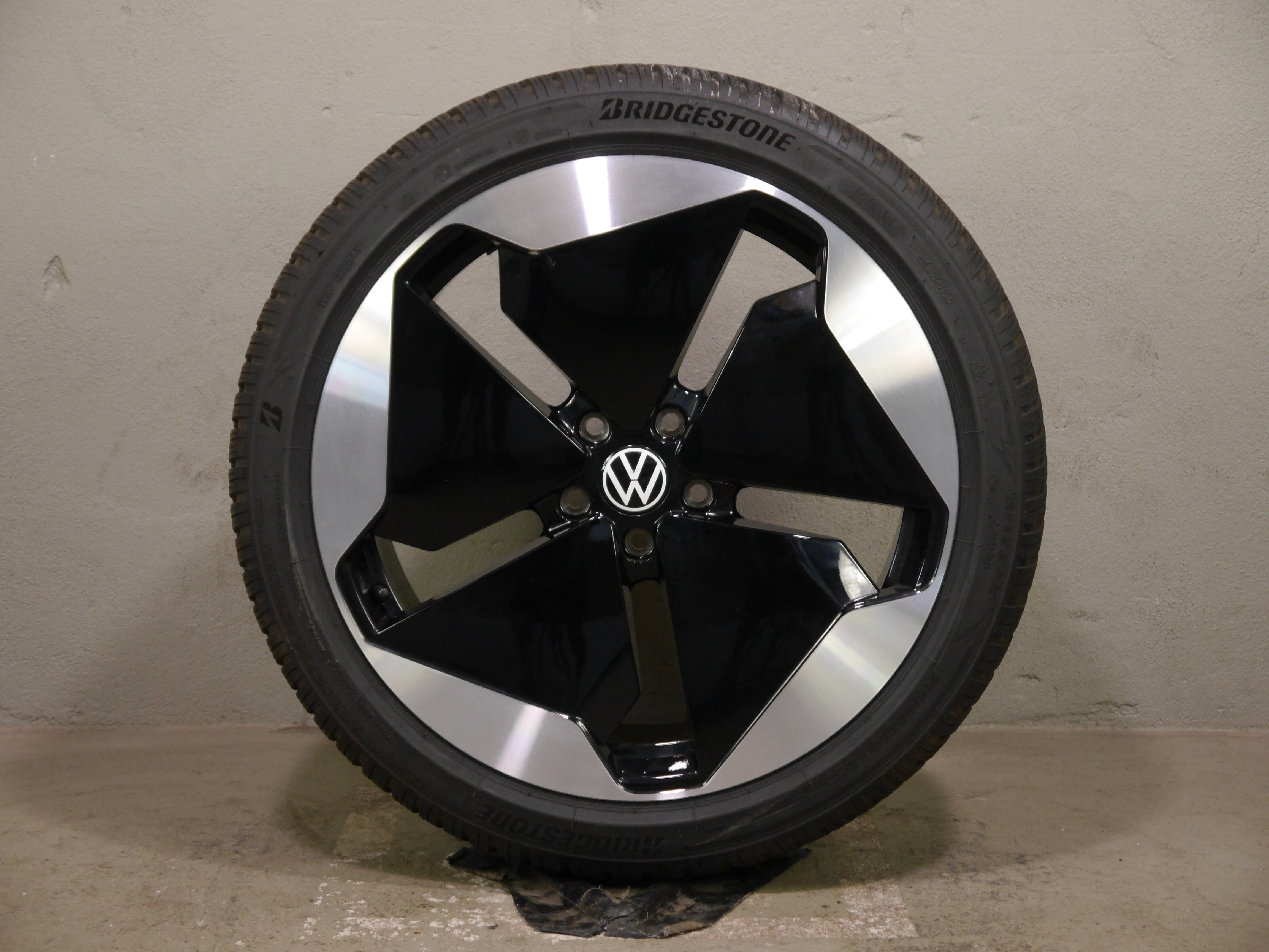 VW ID.3 Aluradsatz – Winter 215/45 R20 95T - 10A601025AA