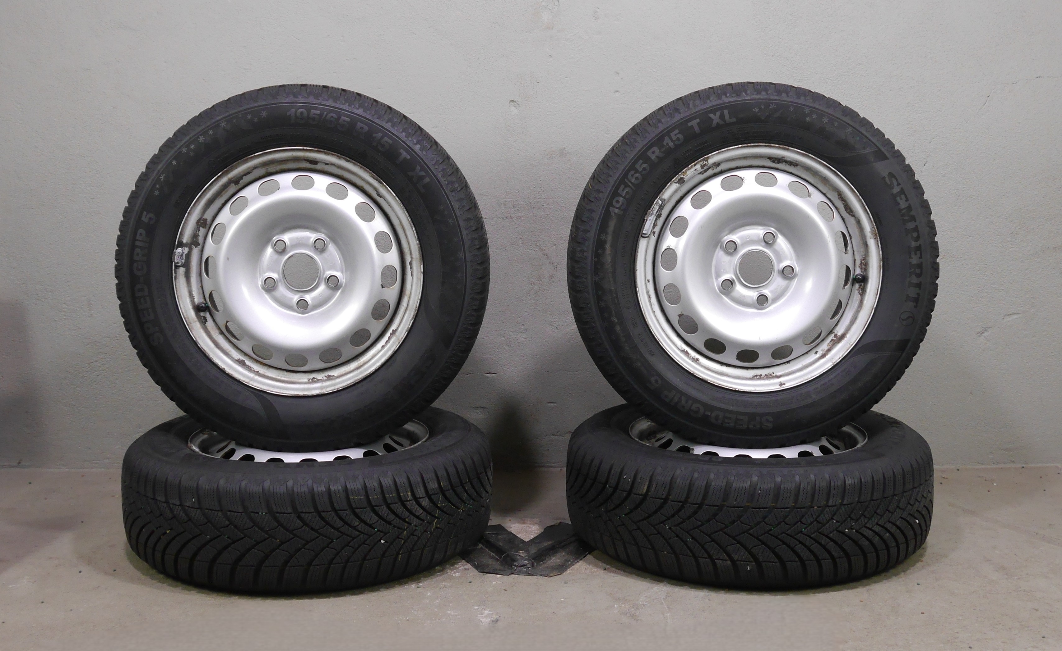 Volkswagen Caddy 2K Stahlradsatz – Winter 195/65 R15 95T – 2K0601027B