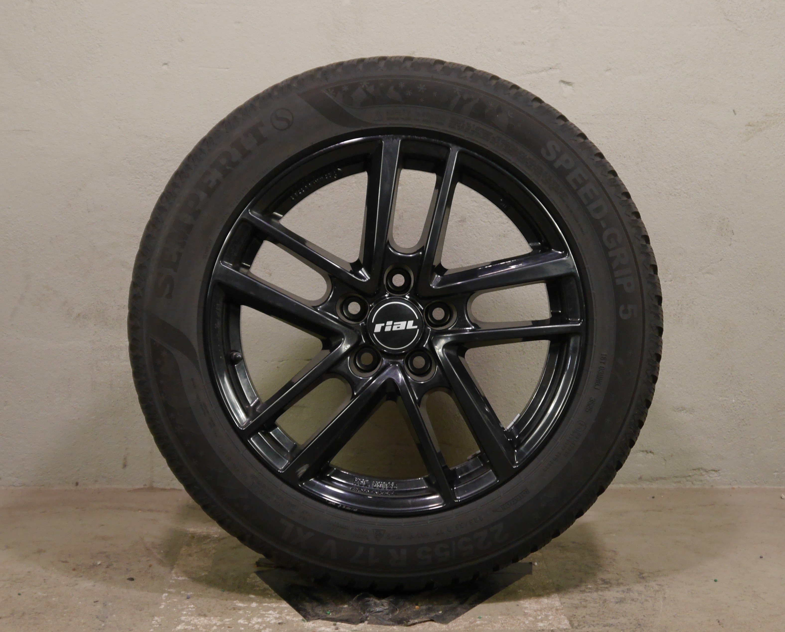 ŠKODA Kodiaq (PS) Stahlradsatz – Winter 225/55 R17 101V – KBA53165