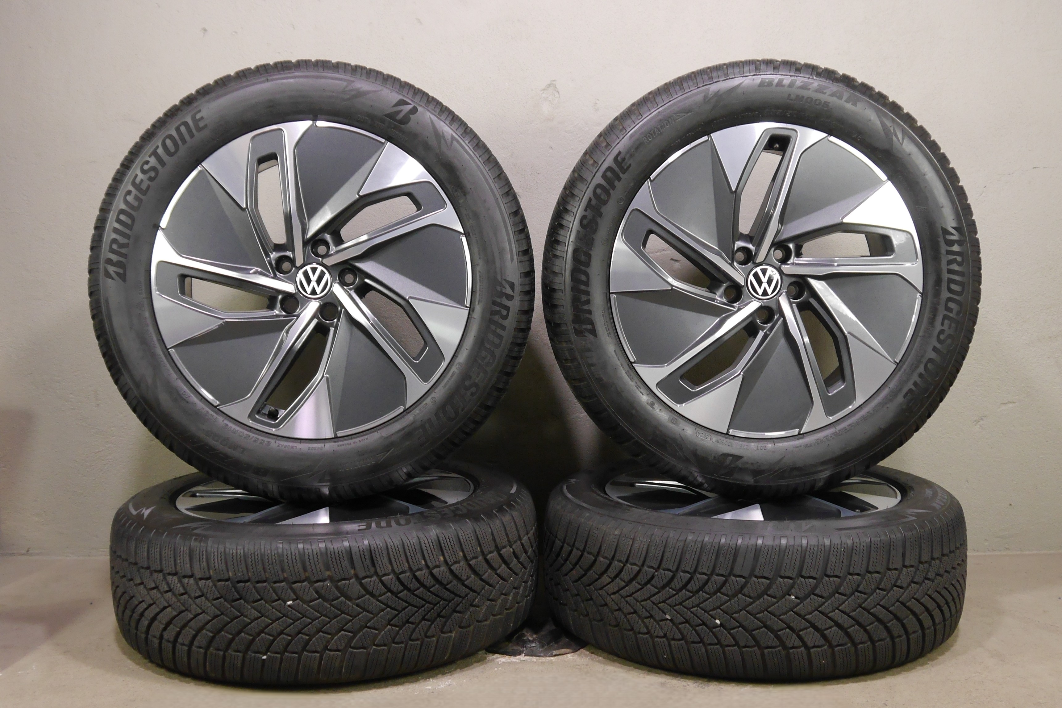 VW ID.4/ID.5 (E3) Aluradsatz – Winter 235/55 R19 101T 255/50 R19 103T - 11A601025M