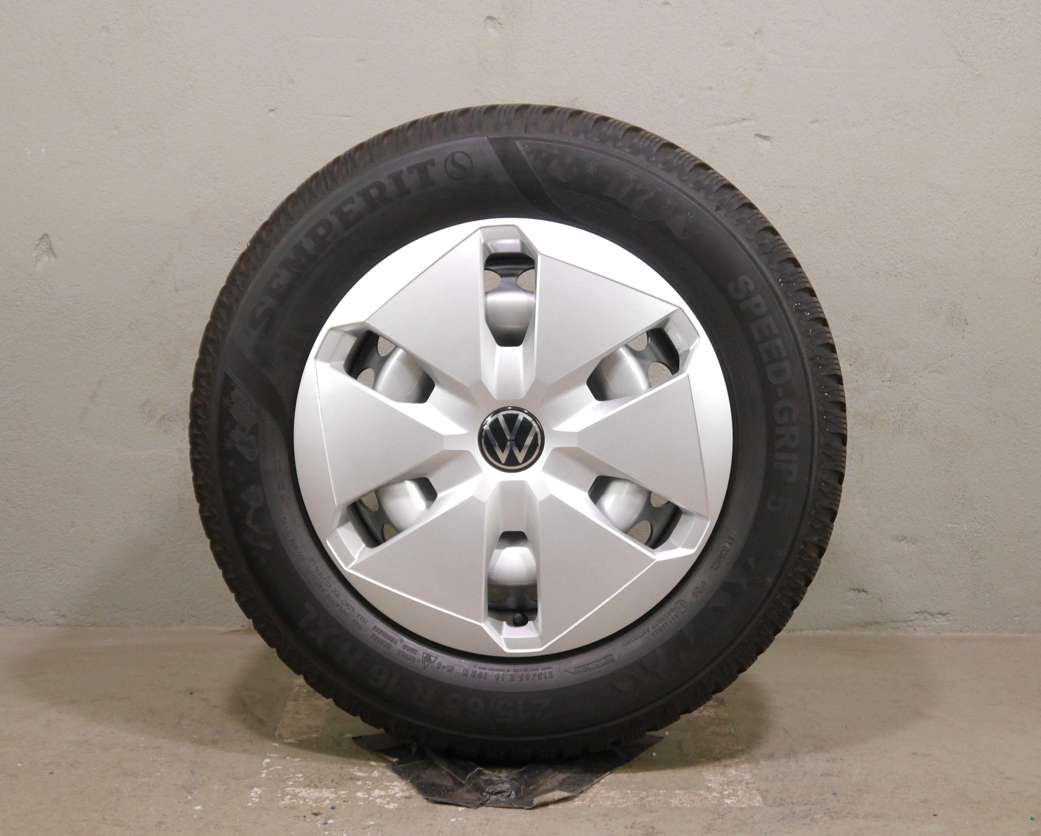 VW T7 Multivan (ST) Stahlradsatz – Winter 215/65 R16 102H - 7T0601027-