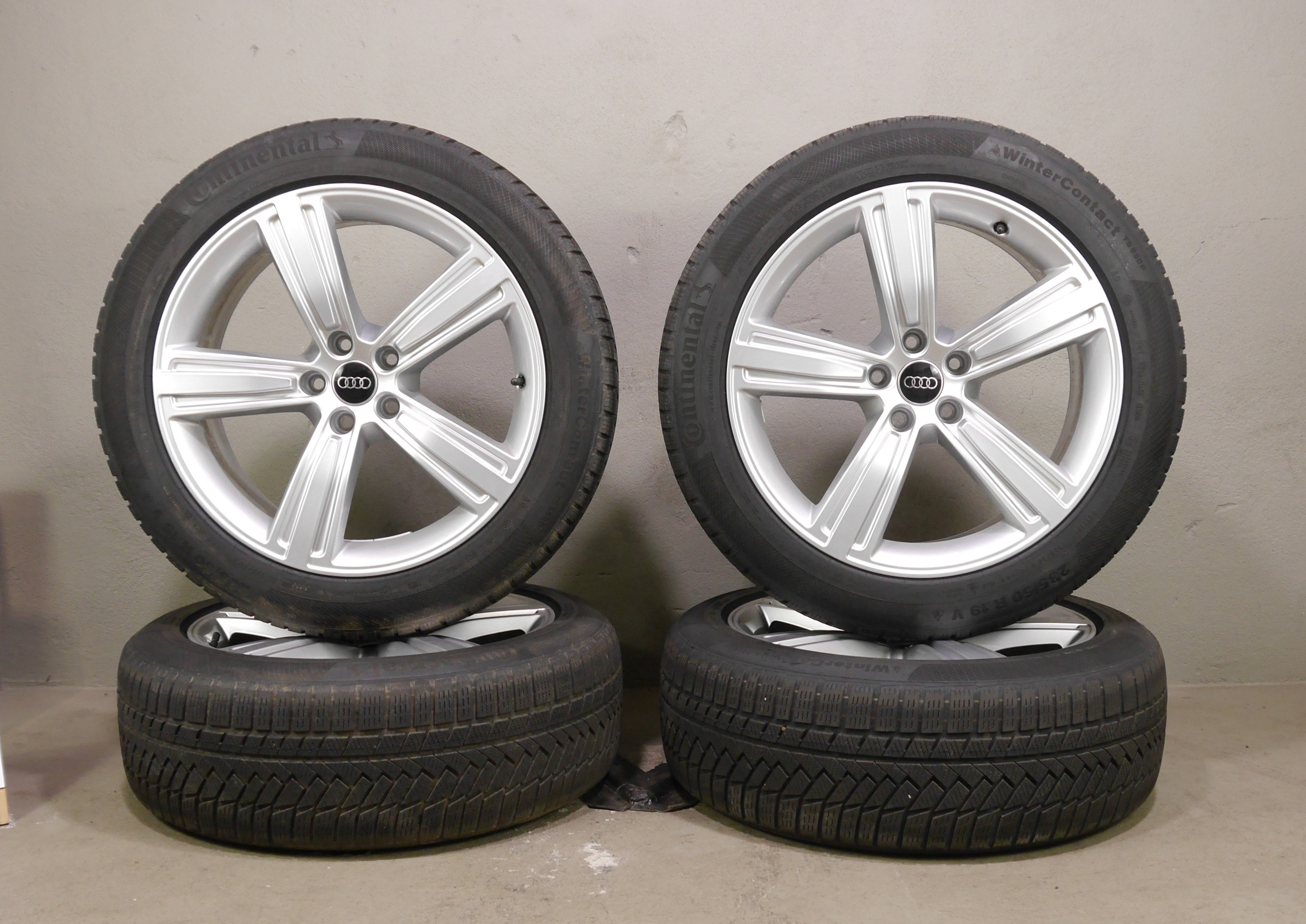 Audi A8 (4N) Aluradsatz – Winter 235/50 R19 99V– 4N0601025J